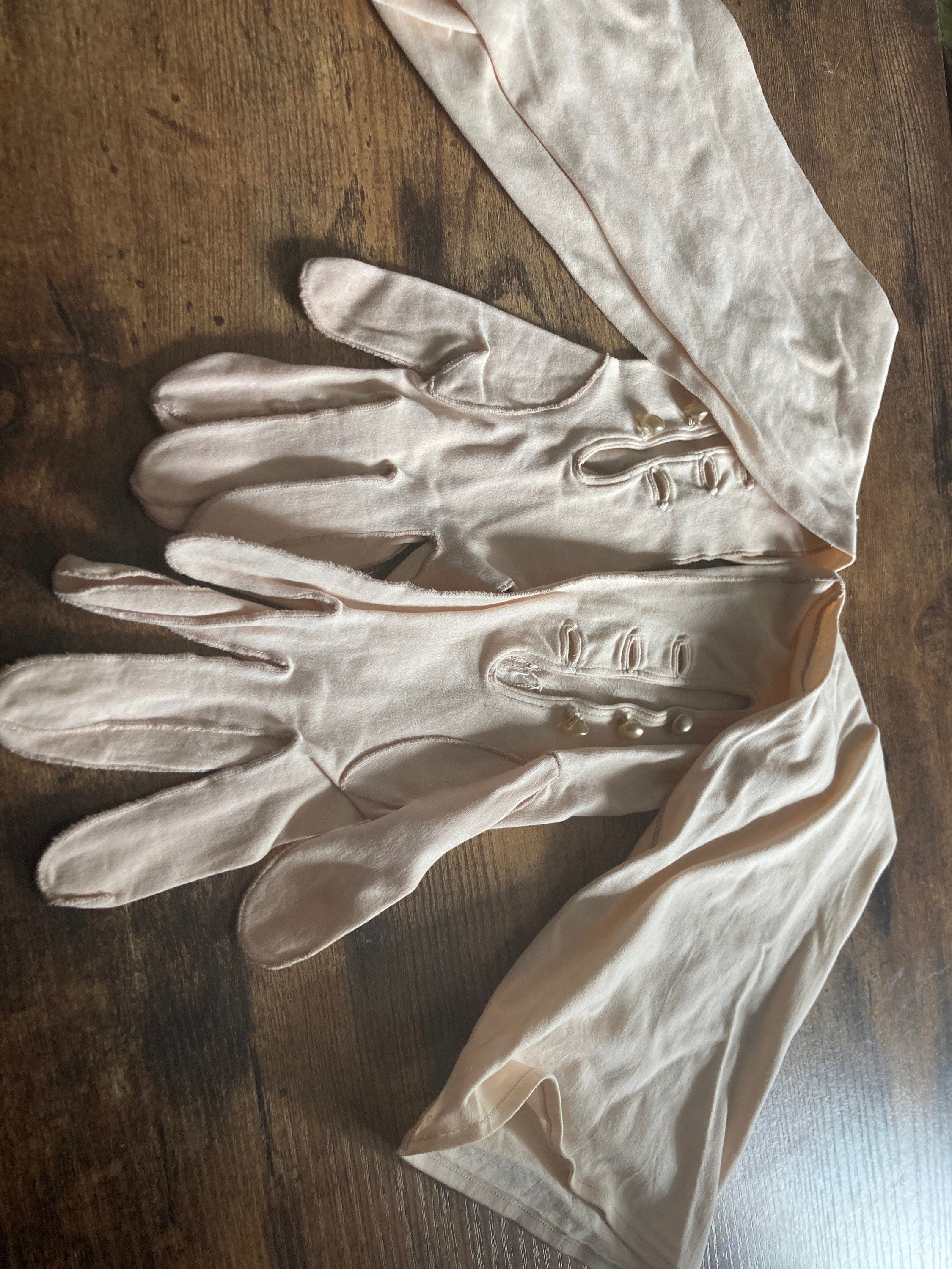Signed pinklace vintage size small 6.5 neutral nude cream long 49cm elbow length formal evening cocktail gloves