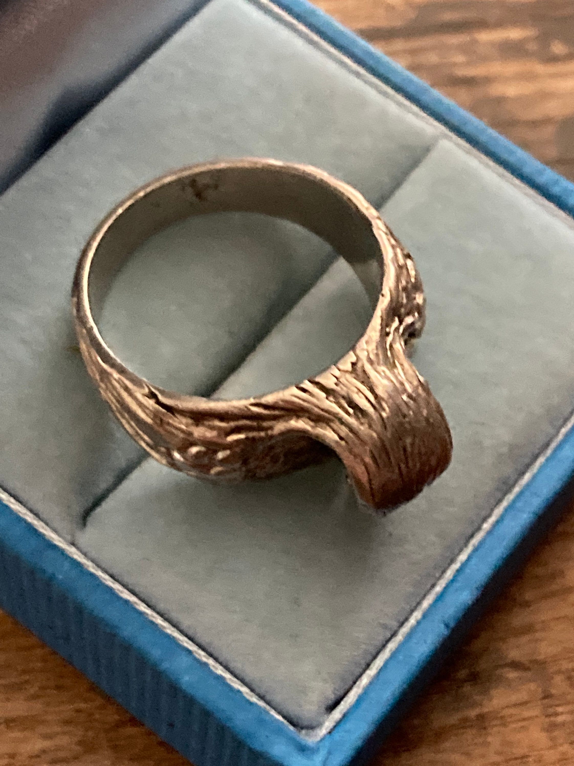 Size Q Mens large cast eagle bird ring Solid silver not hallmarked white metal