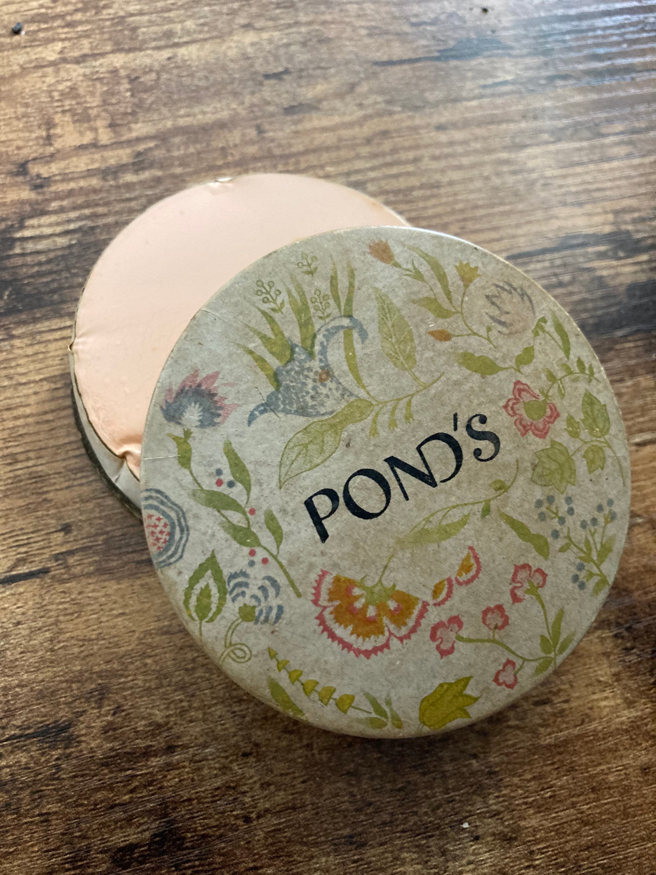 Vintage sealed box of PONDS face Powder shade Suntan Retro Cosmetics