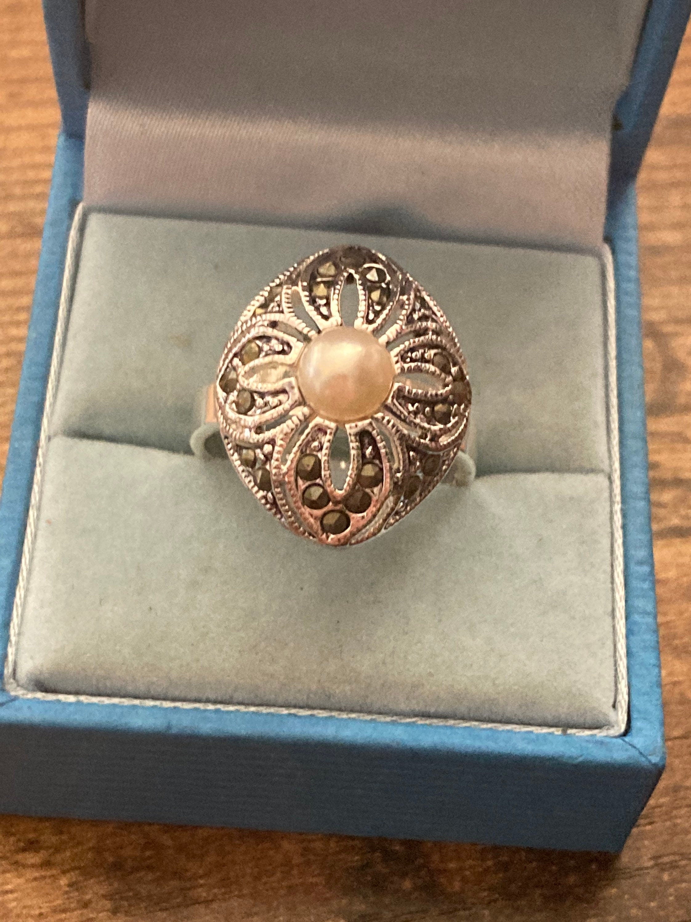 SIZE P Q silver overlay plated ladies genuine pearl cocktail dress ring statement