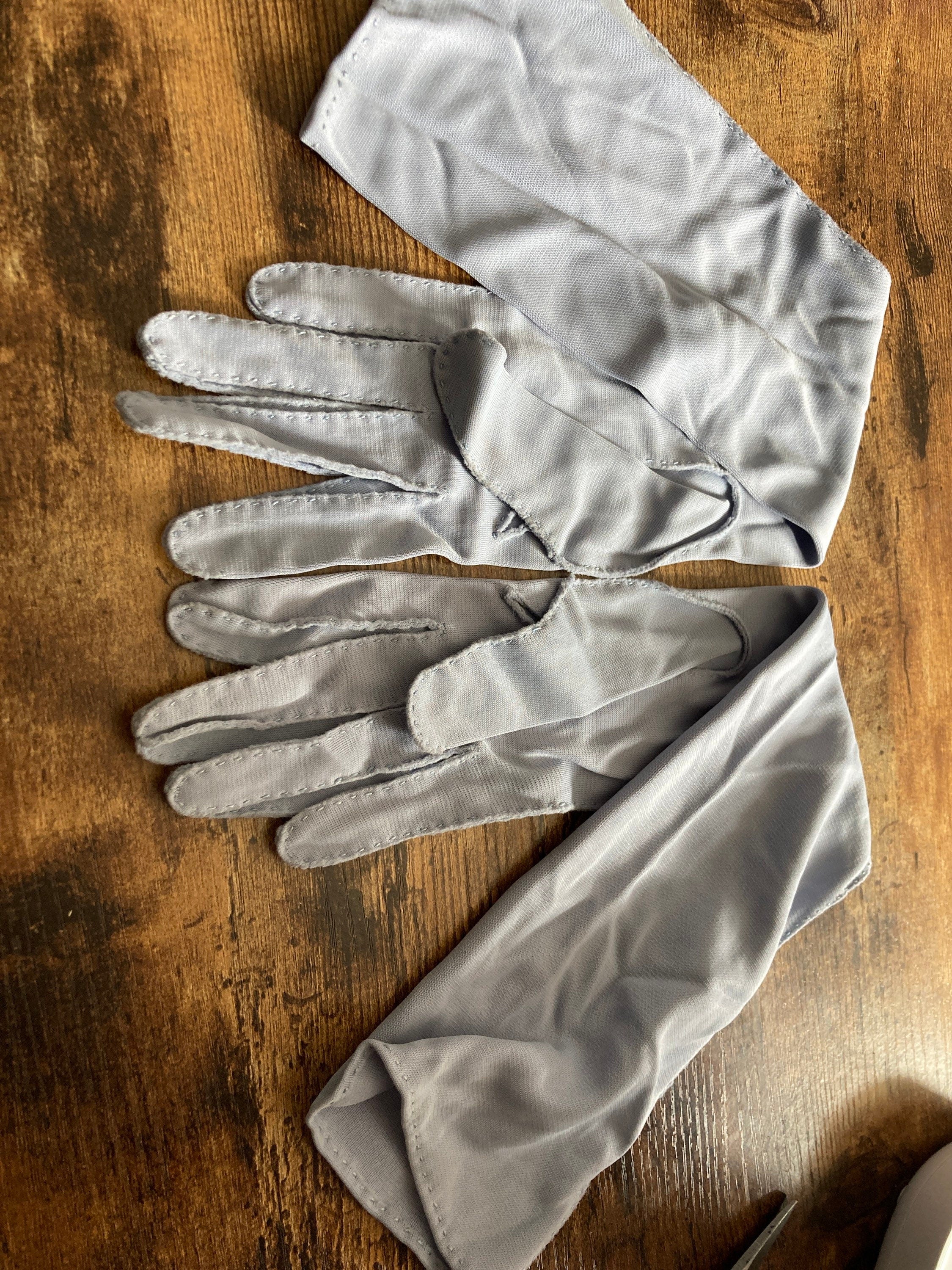 size 6.5 small Cornelia James Vintage Pastel Pale Lilac 42cm Long Formal Gloves