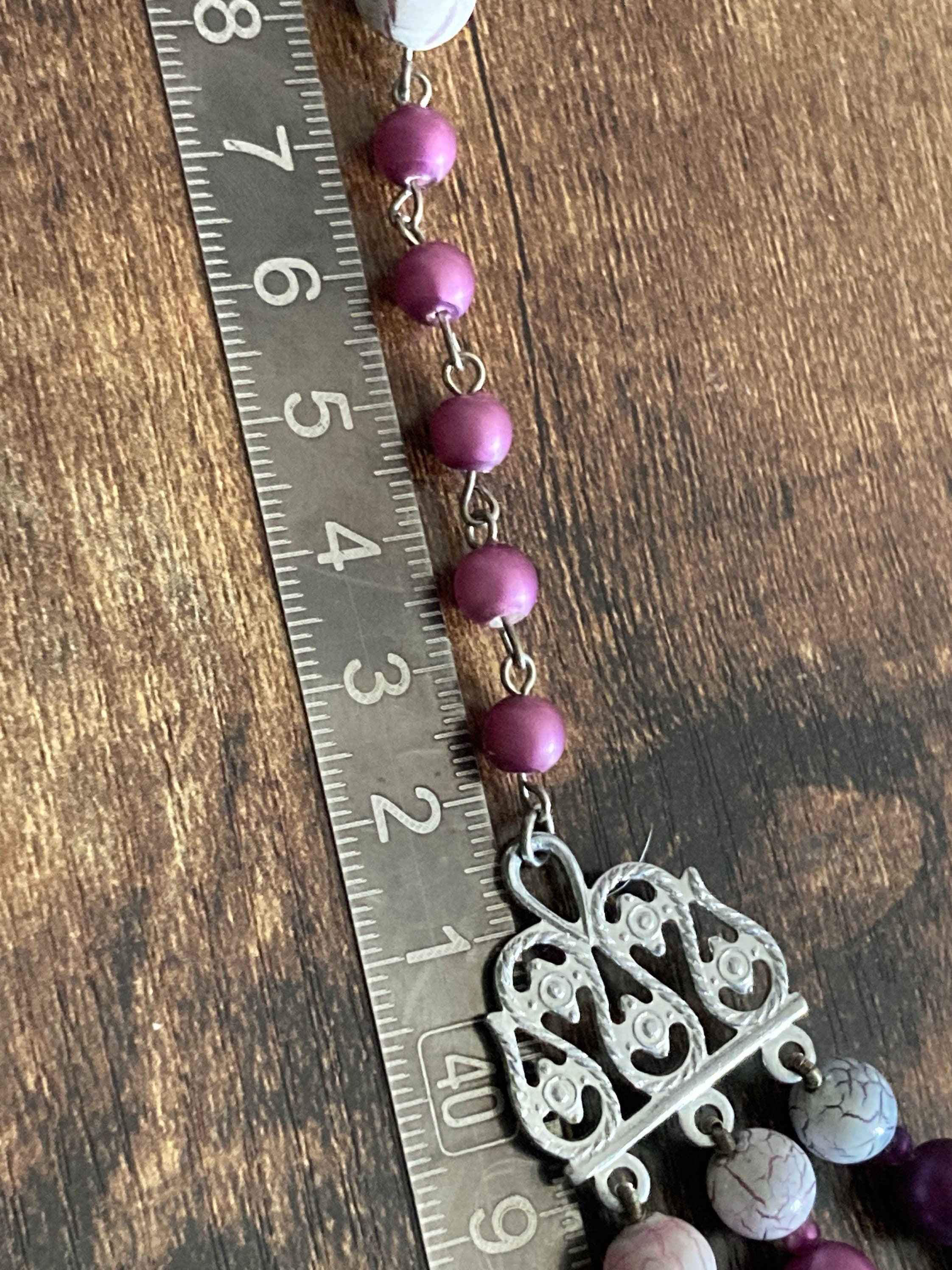 HONG KONG Vintage 1960s pink purple crackle glaze plastic pearl beaded Multistrand necklace