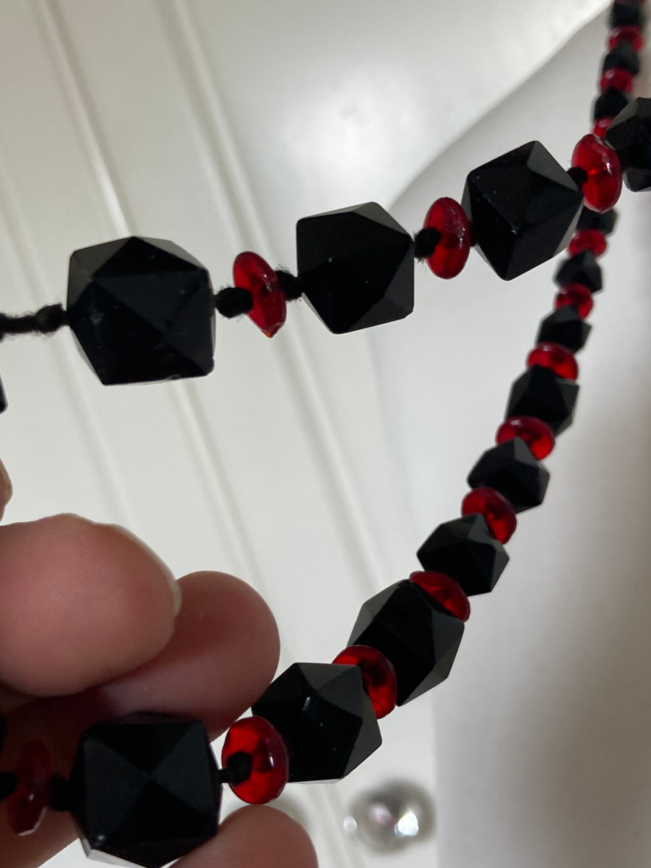 Vintage black and red faceted cut glass french jet beaded necklace art deco