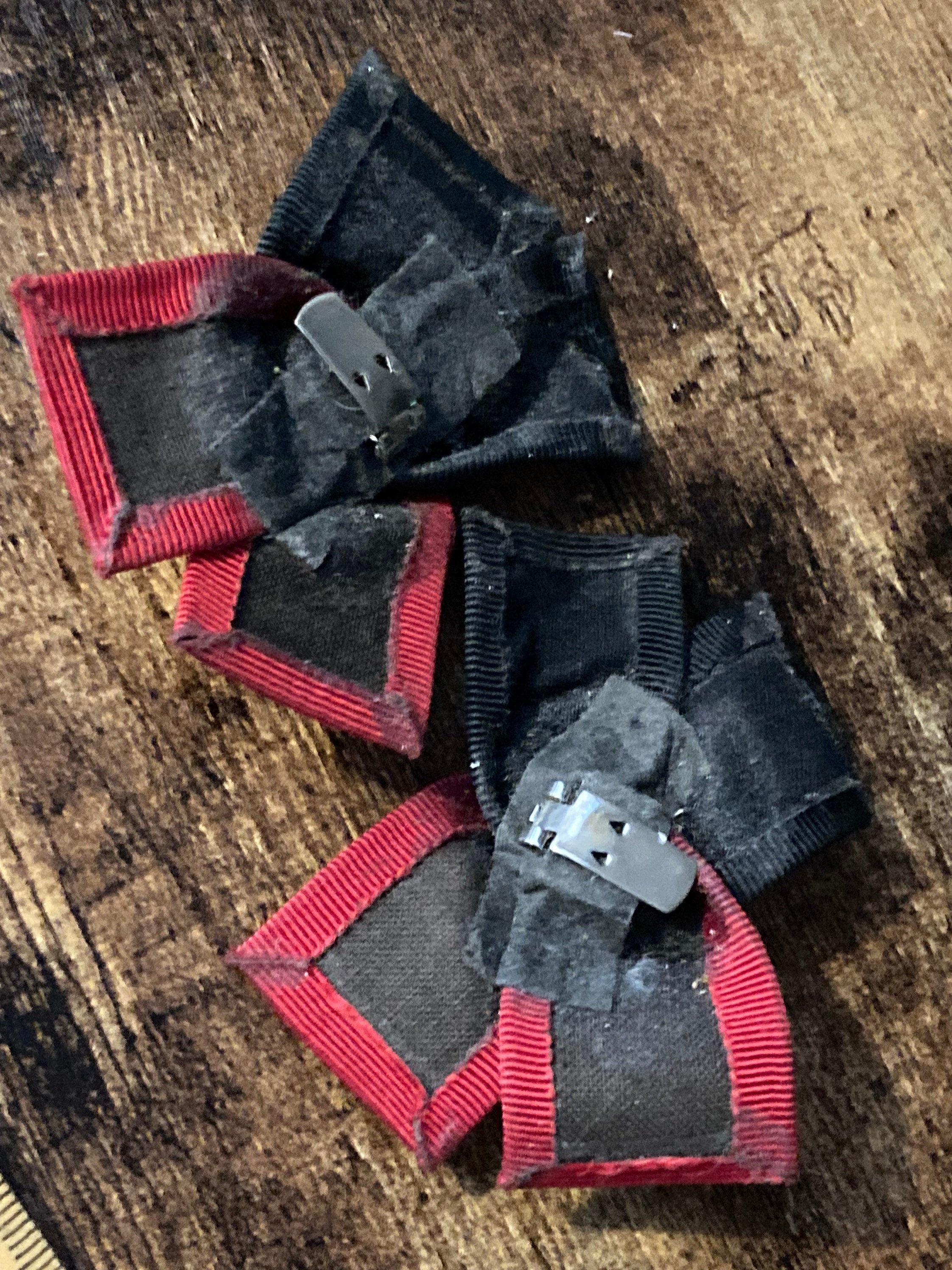 Vintage Retro Red black grosgrain pair of BOW shoe clips