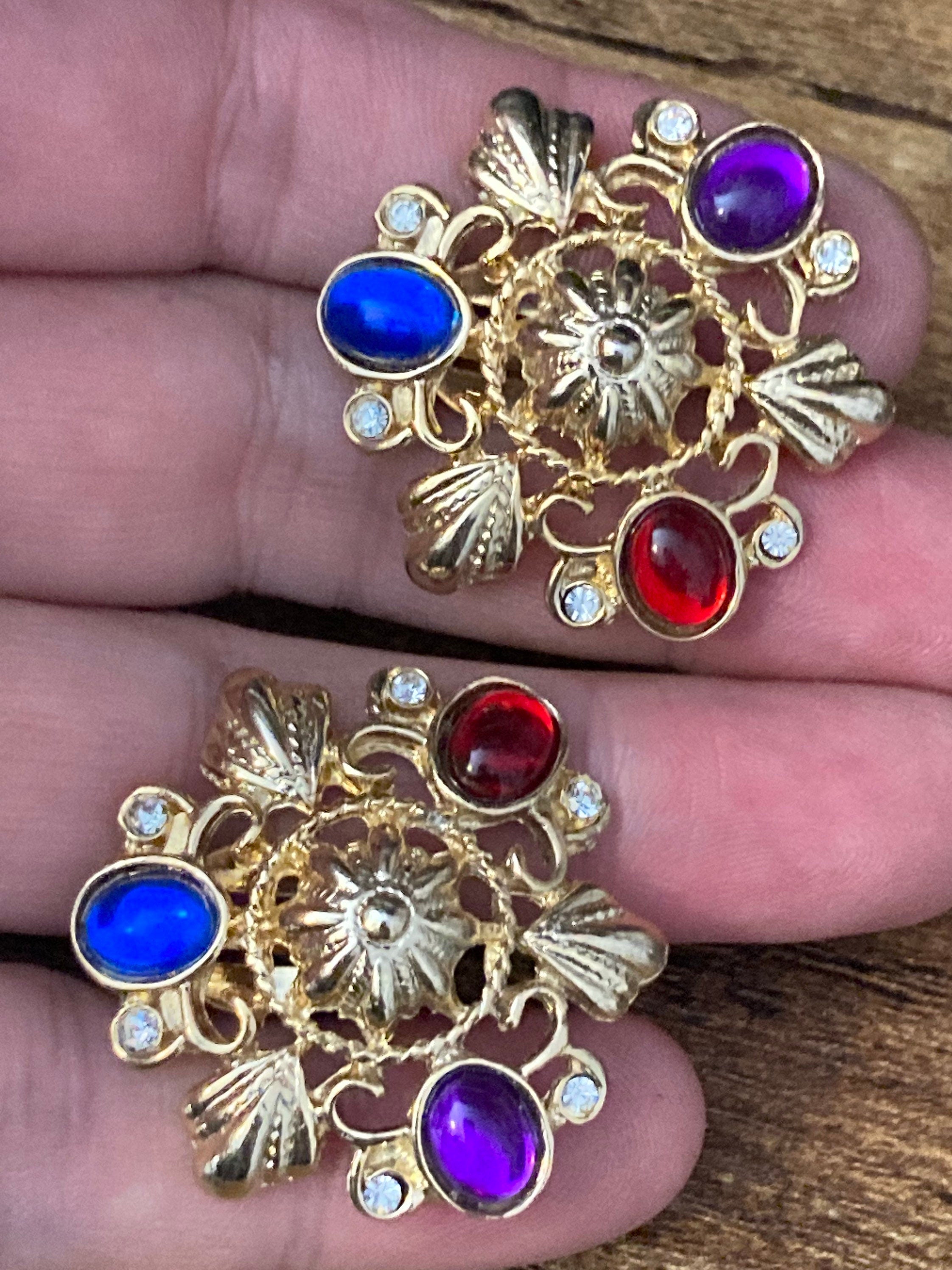 Vintage Etruscan gripoix style glass red blue purple oversized gold tone Clip On Gold Tone Stud Earrings