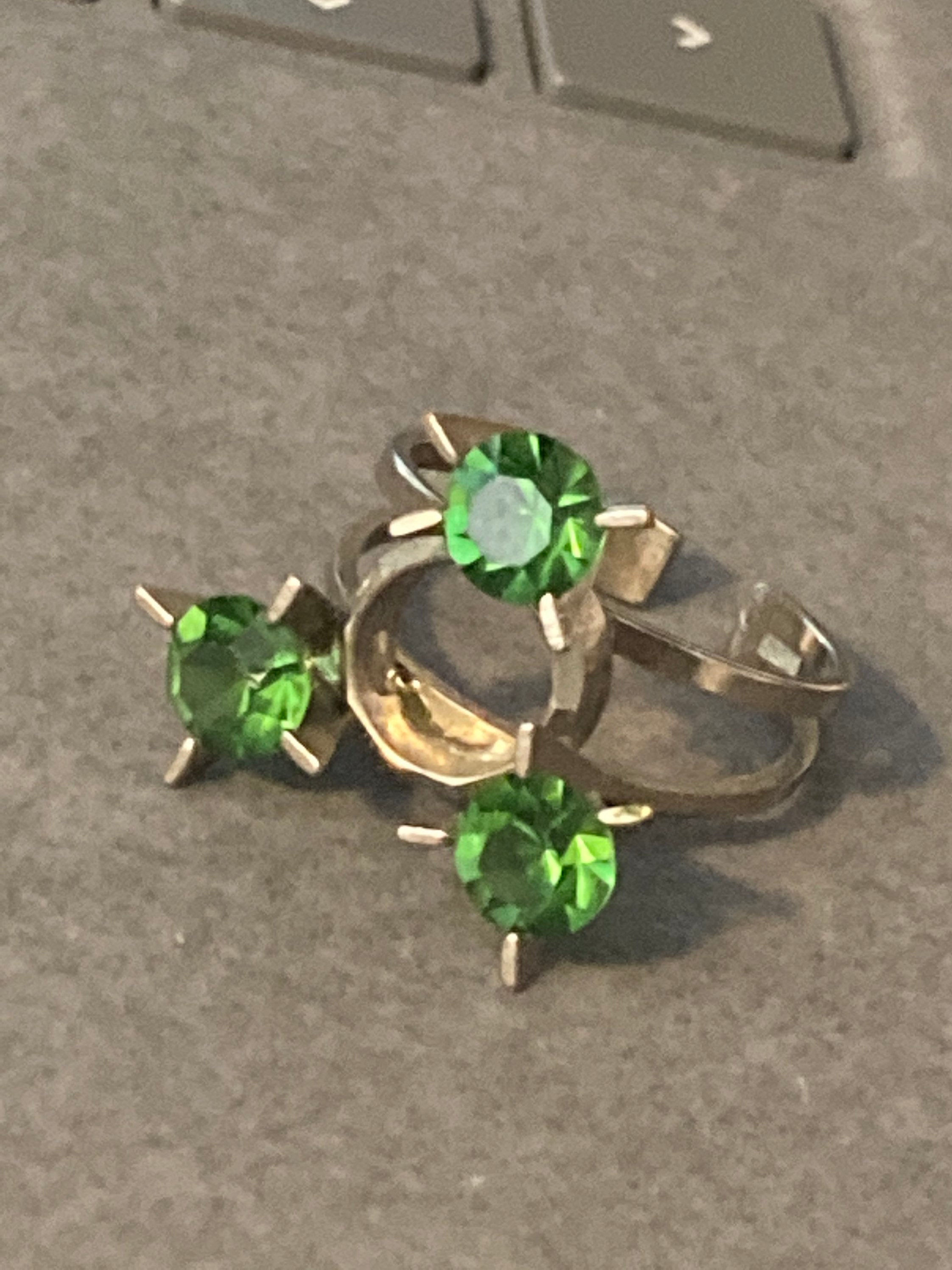 Emerald Green Paste Ring: Adjustable Silver Steel Brutalist Design