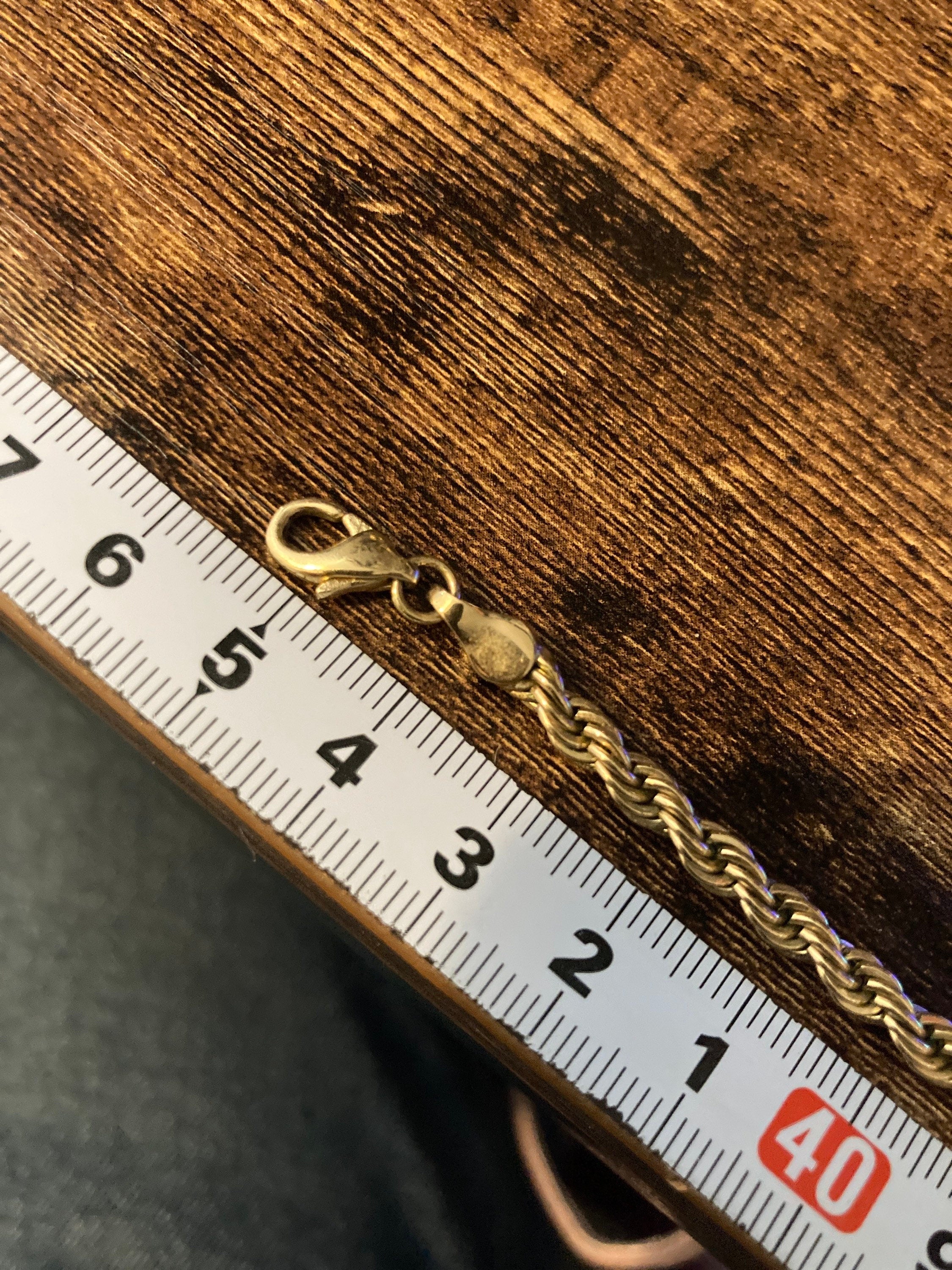 Short choker length plain gold tone twisted rope chain necklace 45cm