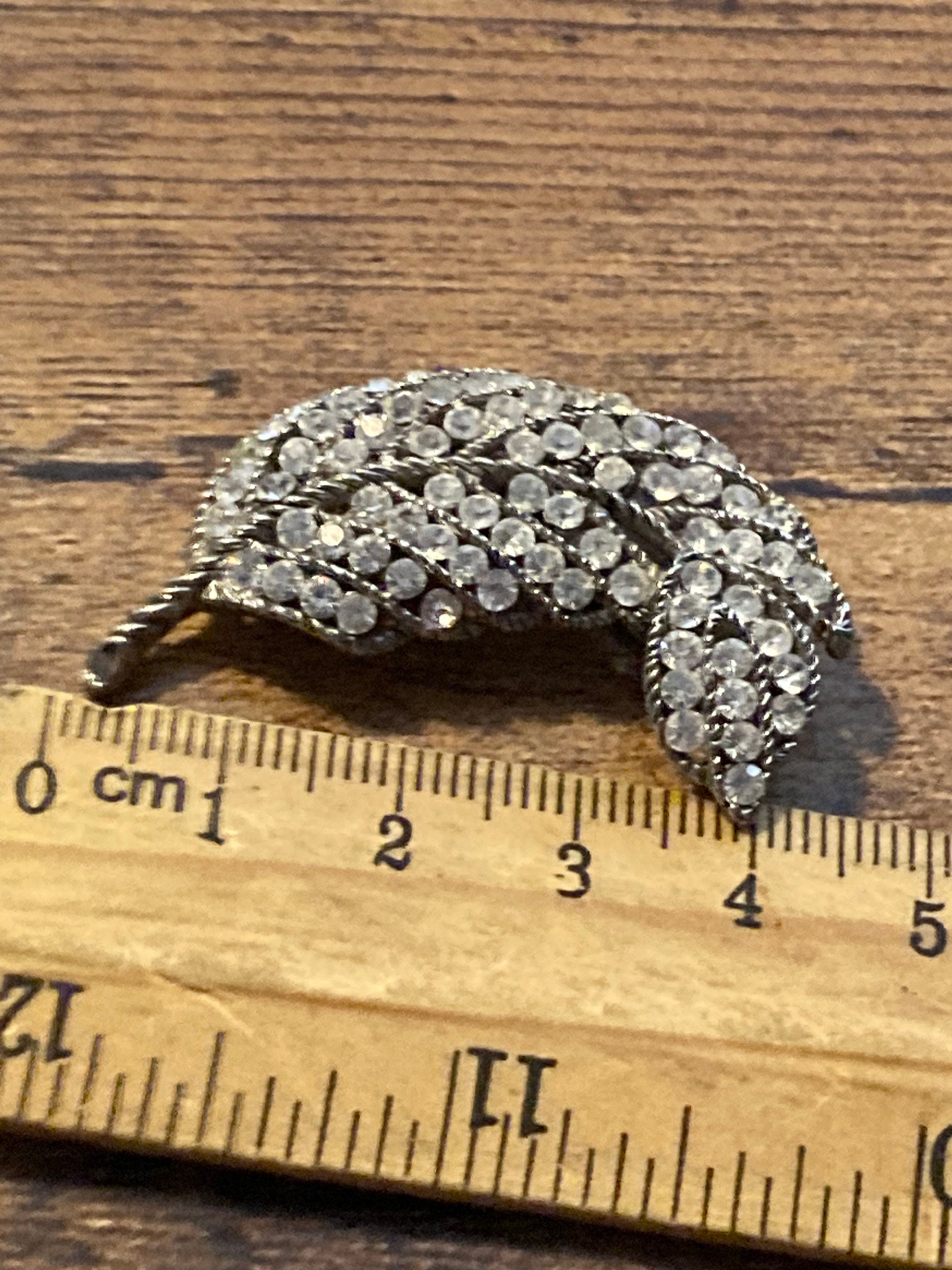 Vintage Rhinestone Leaf Brooch: Silver Tone Glass, Signed (5cm)