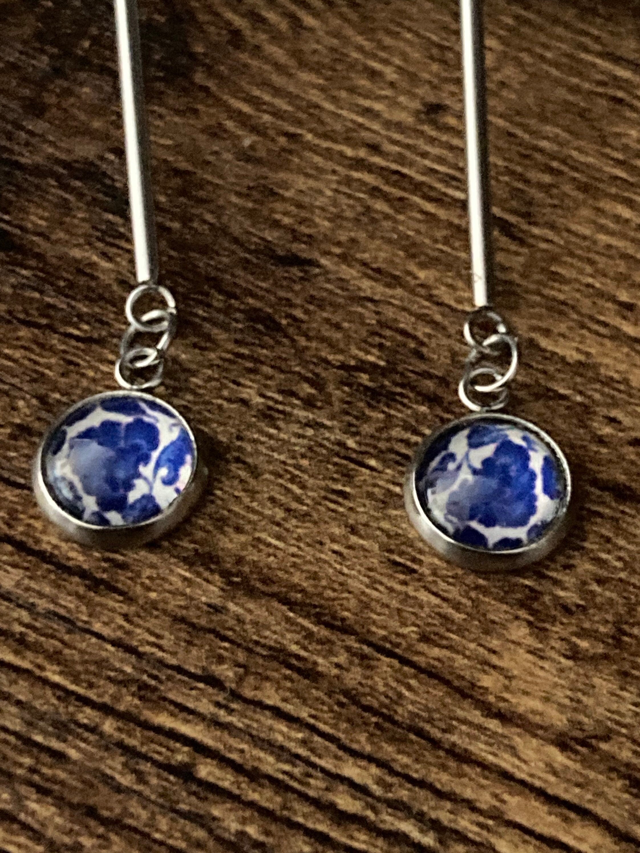 blue white Amari style dangly drop earrings pierced ears