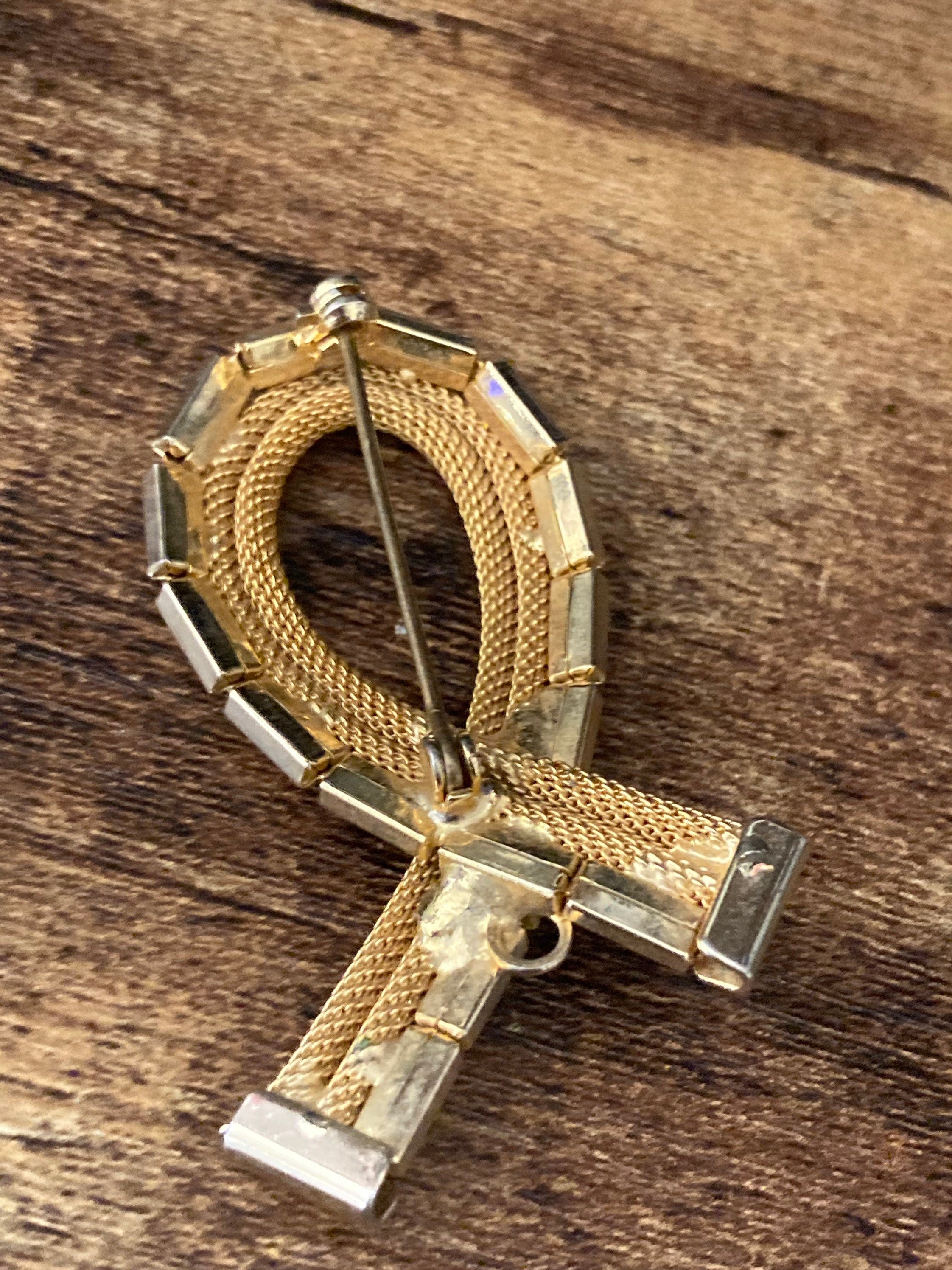 vintage gold tone mesh combination brooch and pendant large