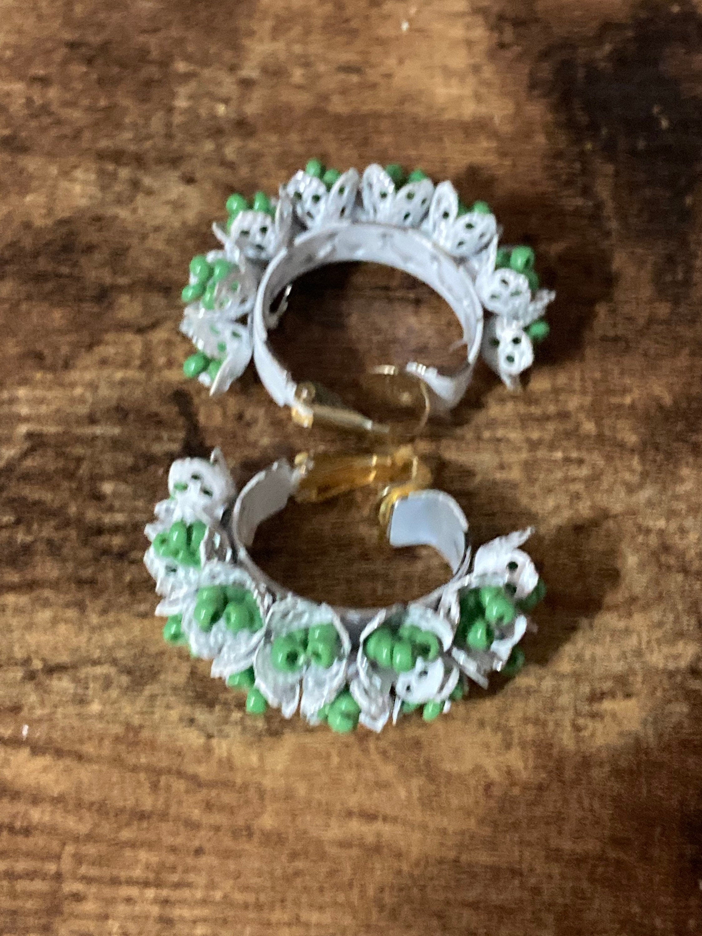 Green seed bead clip on hoop earrings white enamelled brass metal 1970s 4cm