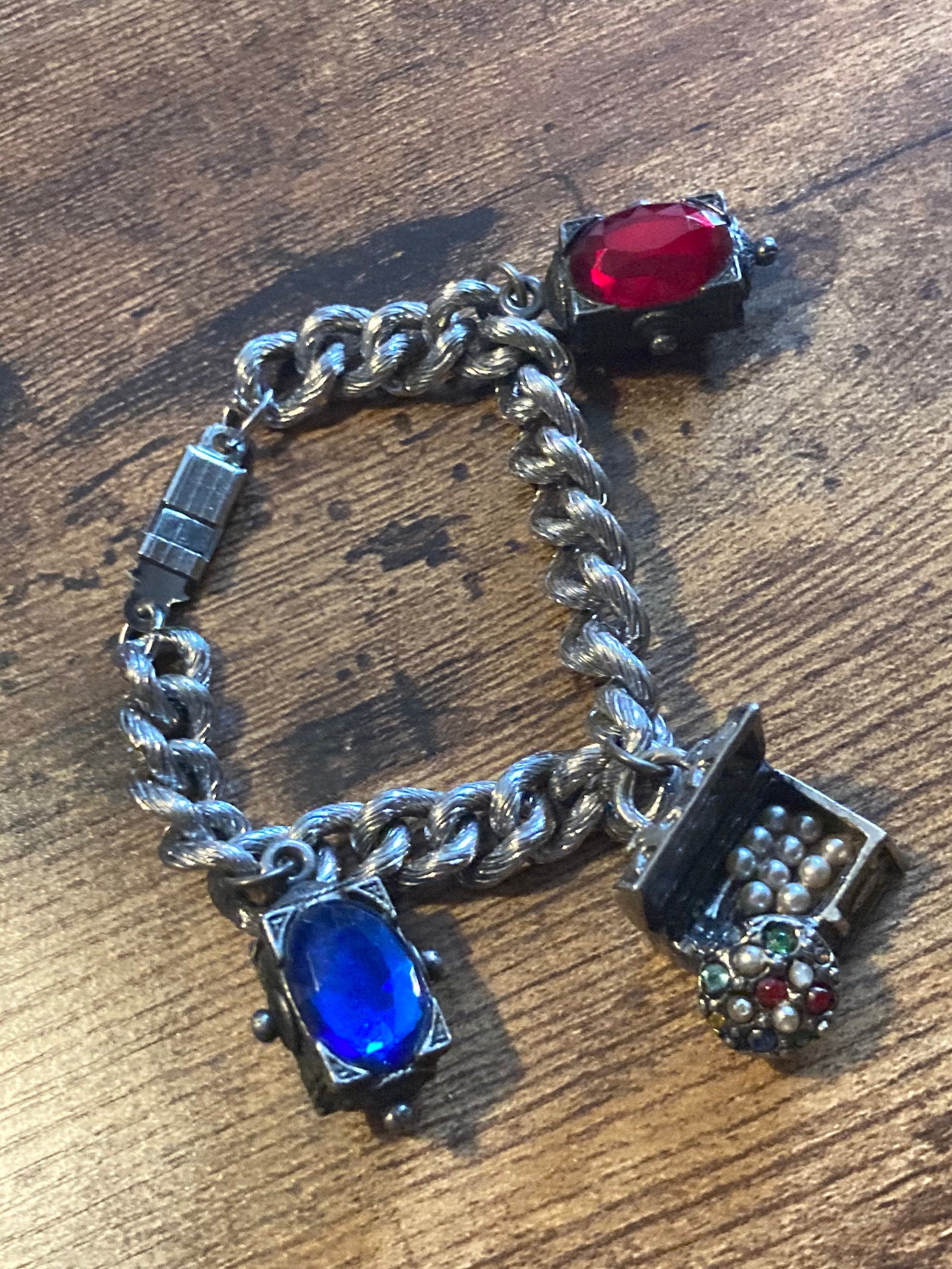 vintage 1970s Silver tone chunky charm bracelet glass cabochons