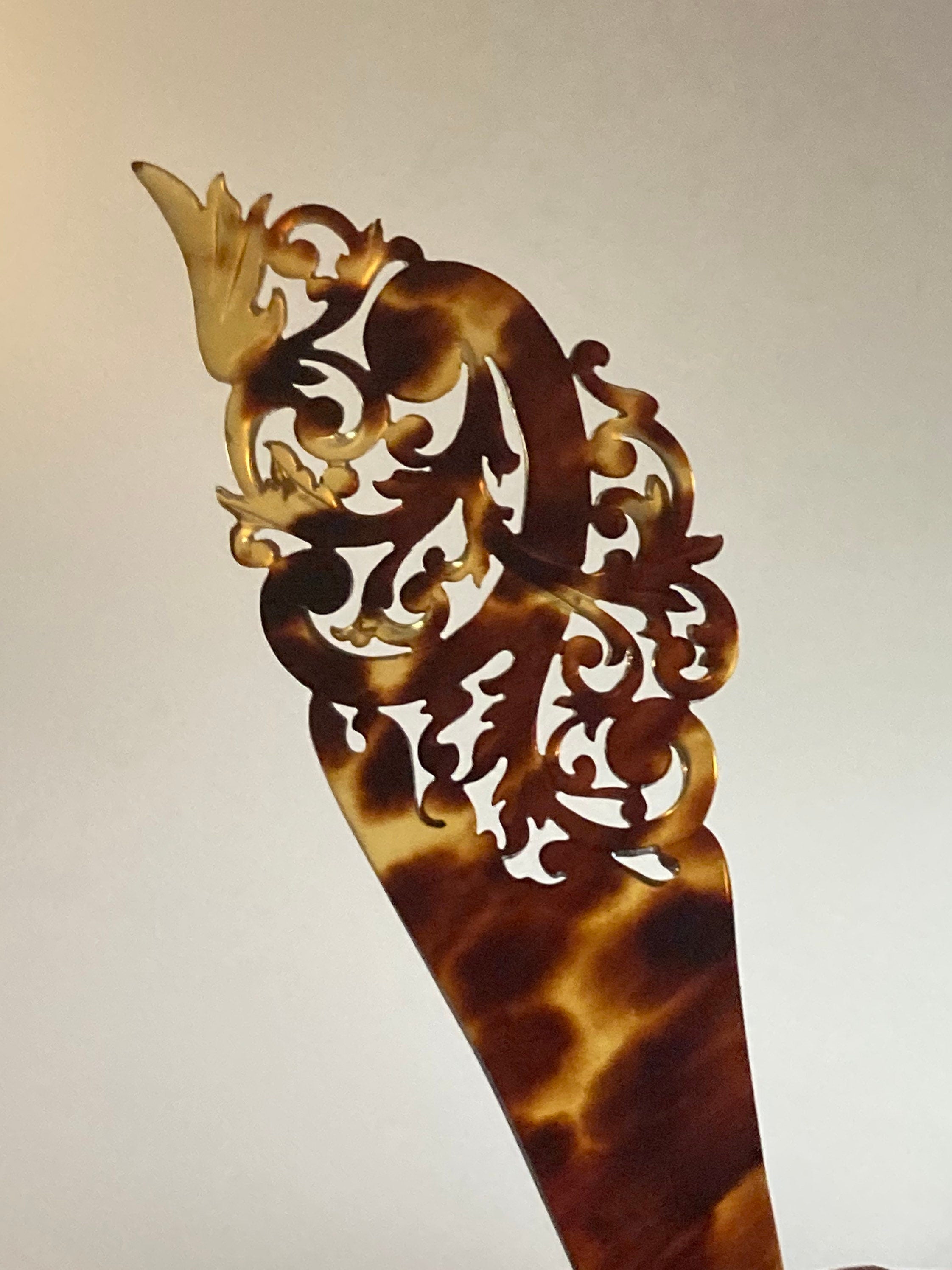 Antique faux Tortoiseshell Brown Celluloid Chignon Hair comb