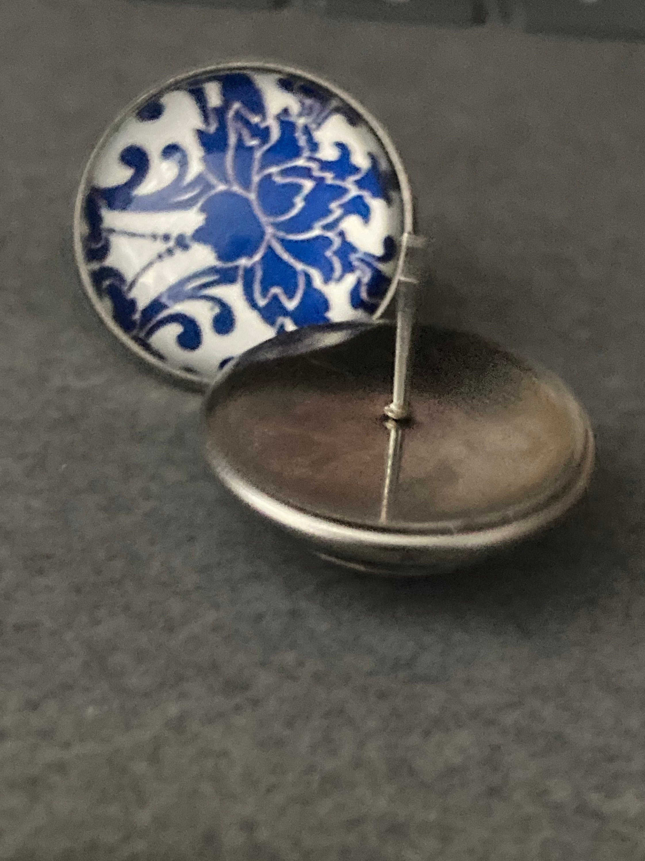 round blue and white earrings floral print glass stainless steel studs