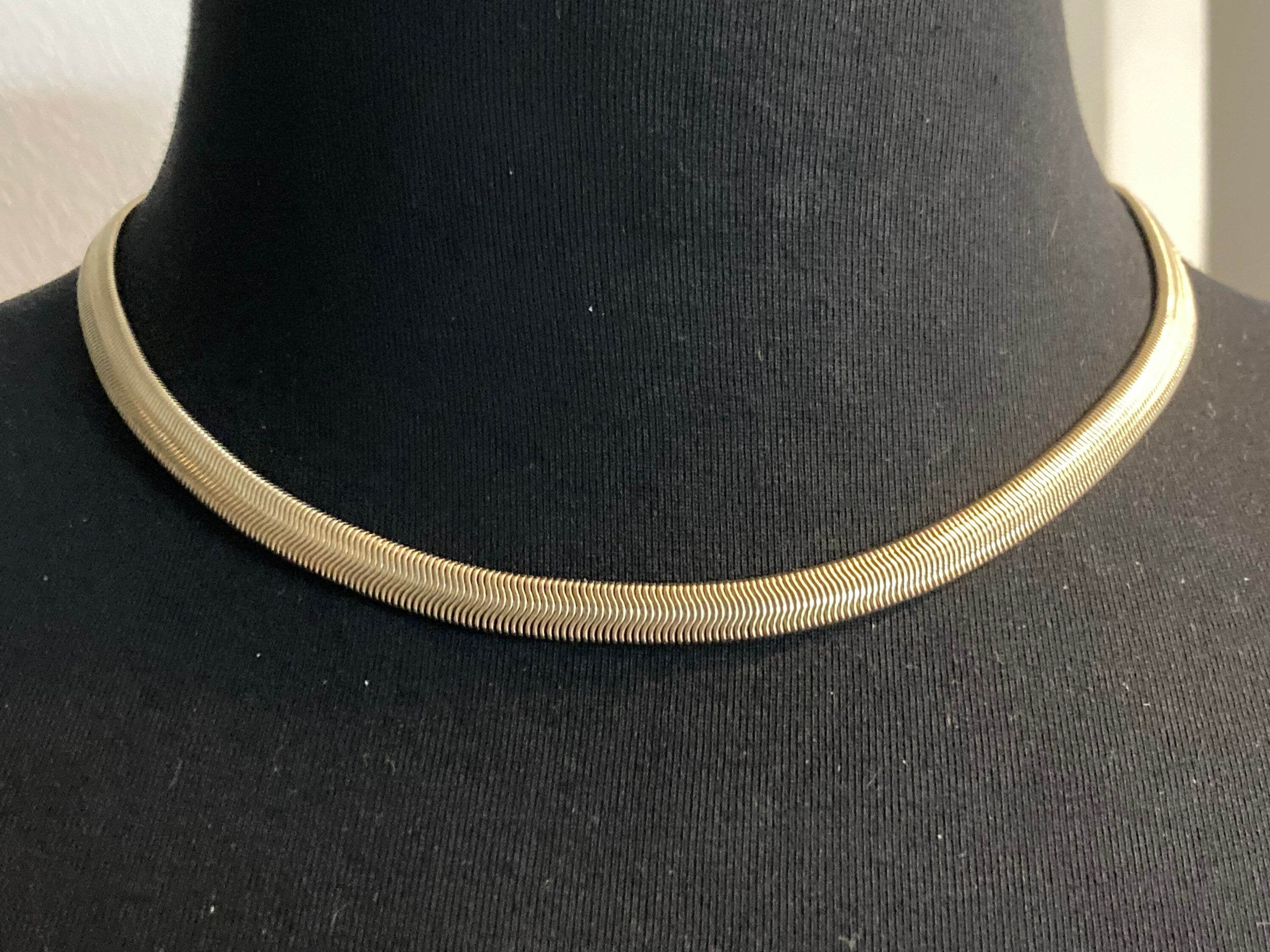 Vintage gold tone simple 46cm short length flat snake chain plain necklace signed M&S