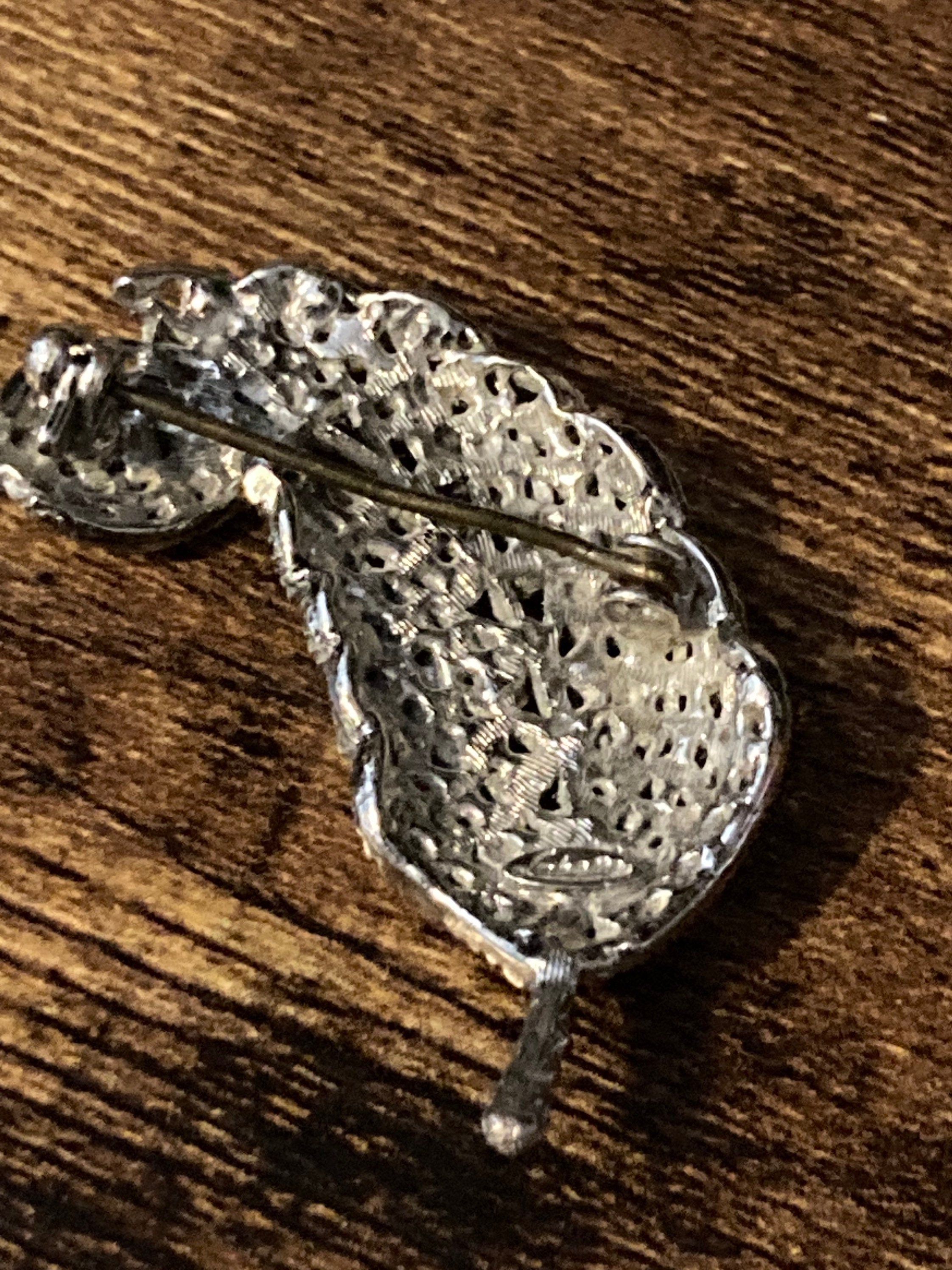 Vintage Rhinestone Leaf Brooch: Silver Tone Glass, Signed (5cm)