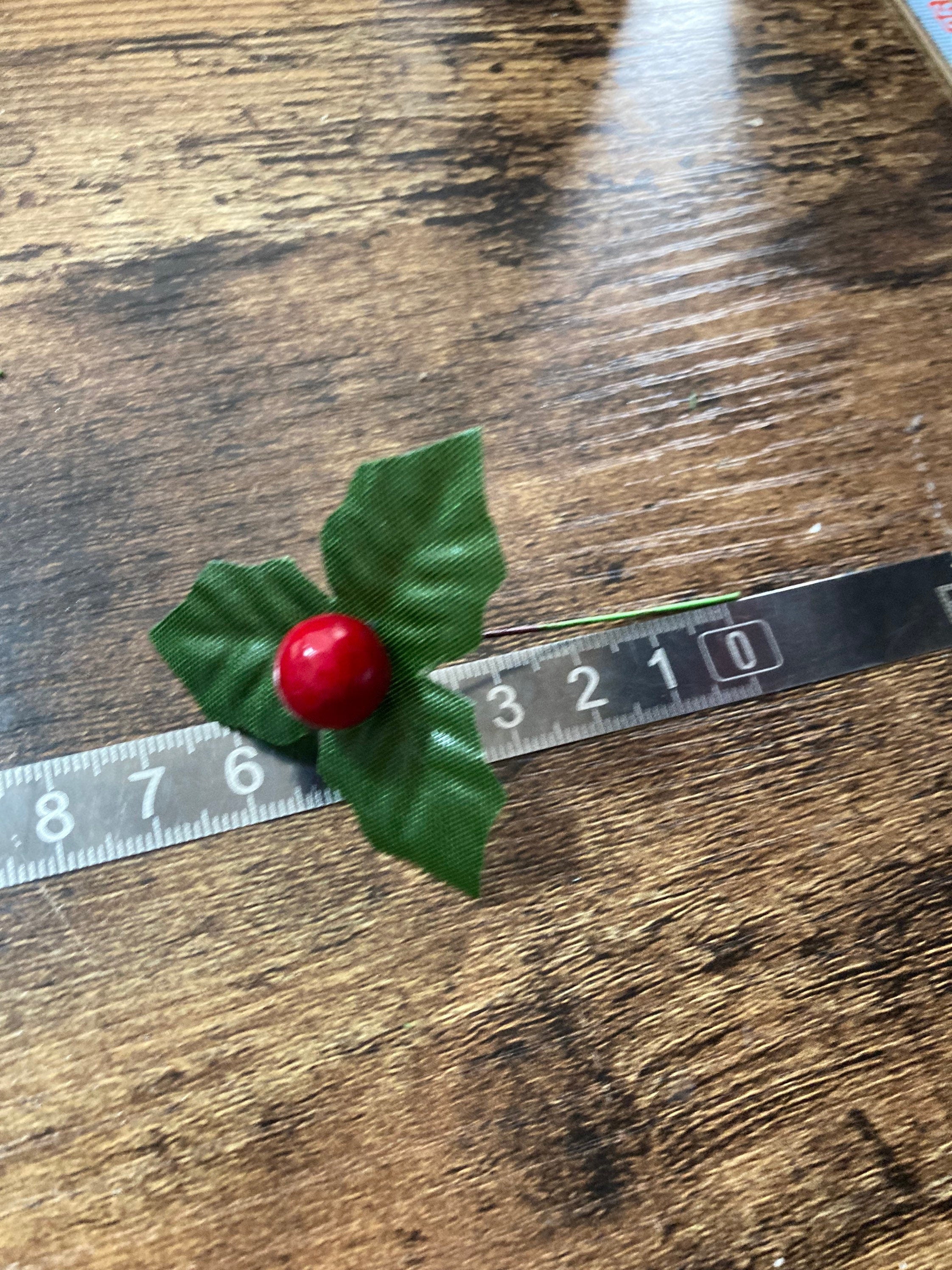 6 x New holly and berry cake toppers red green wired