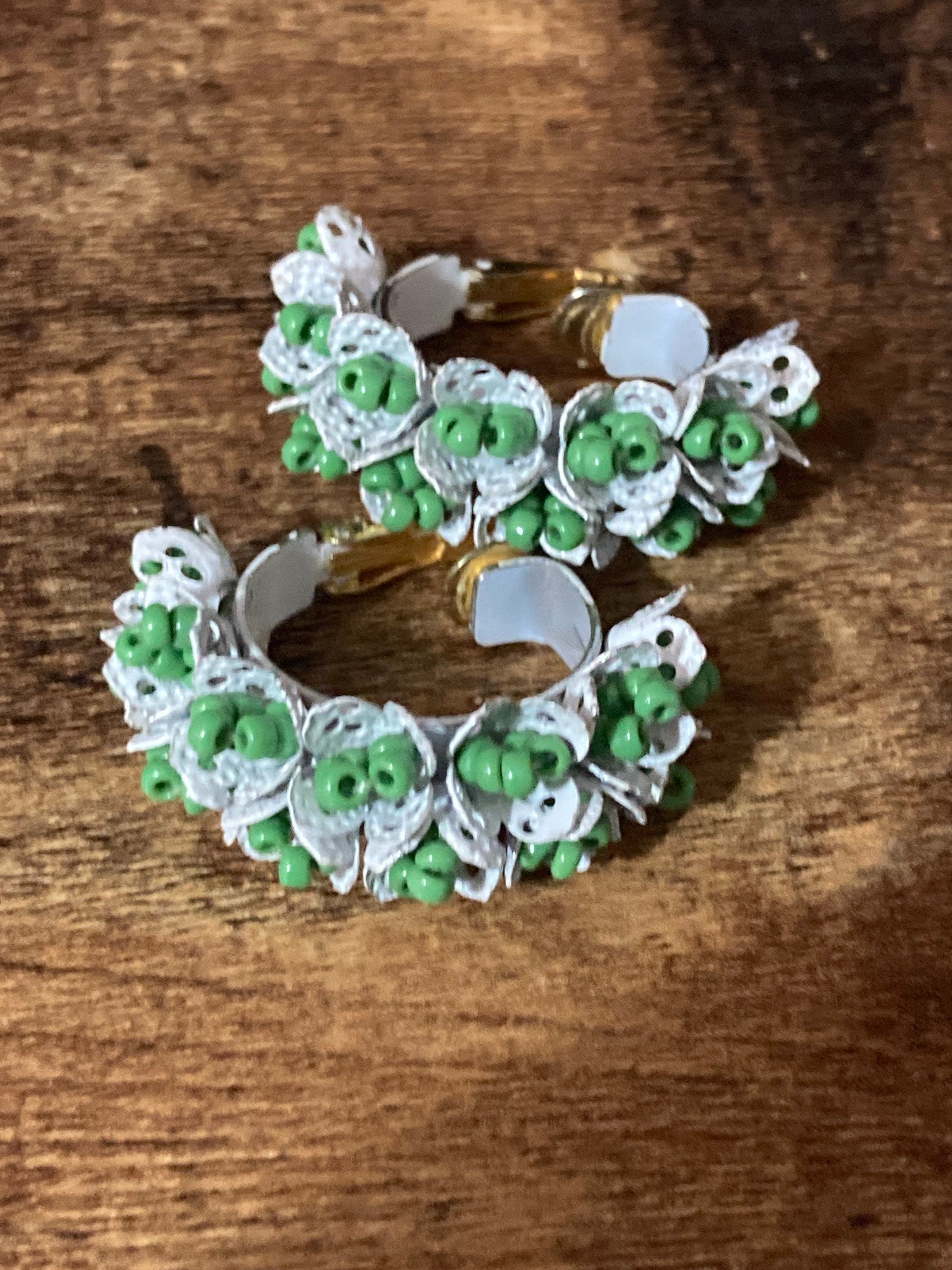 Green seed bead clip on hoop earrings white enamelled brass metal 1970s 4cm