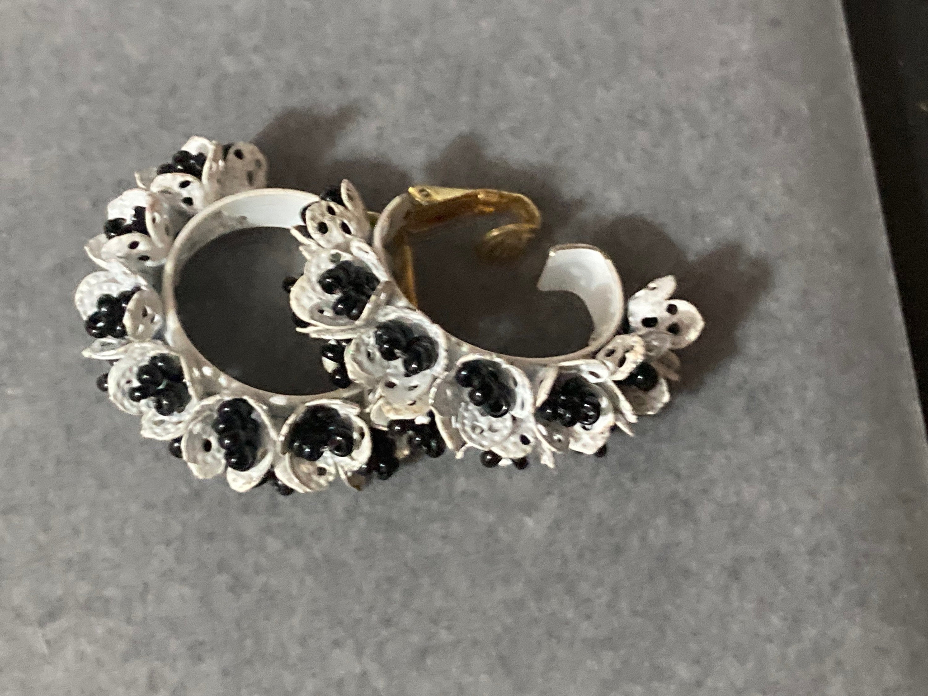 Black and white seed bead clip on hoop earrings enamelled brass metal 1970s 4cm