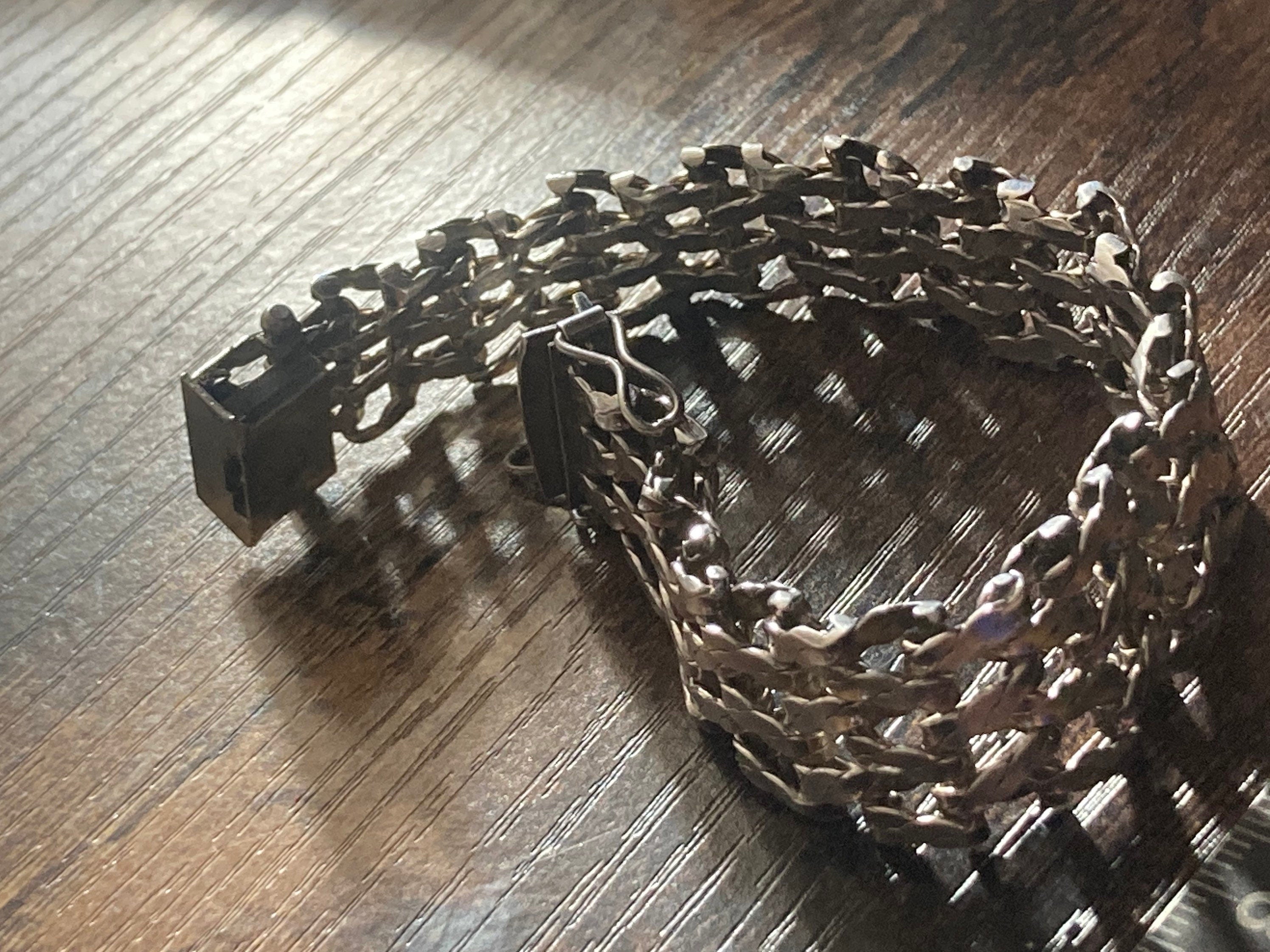 1975 Sterling silver gate bracelet 18cm x 18mm wide 42.6gms London PM hallmarked