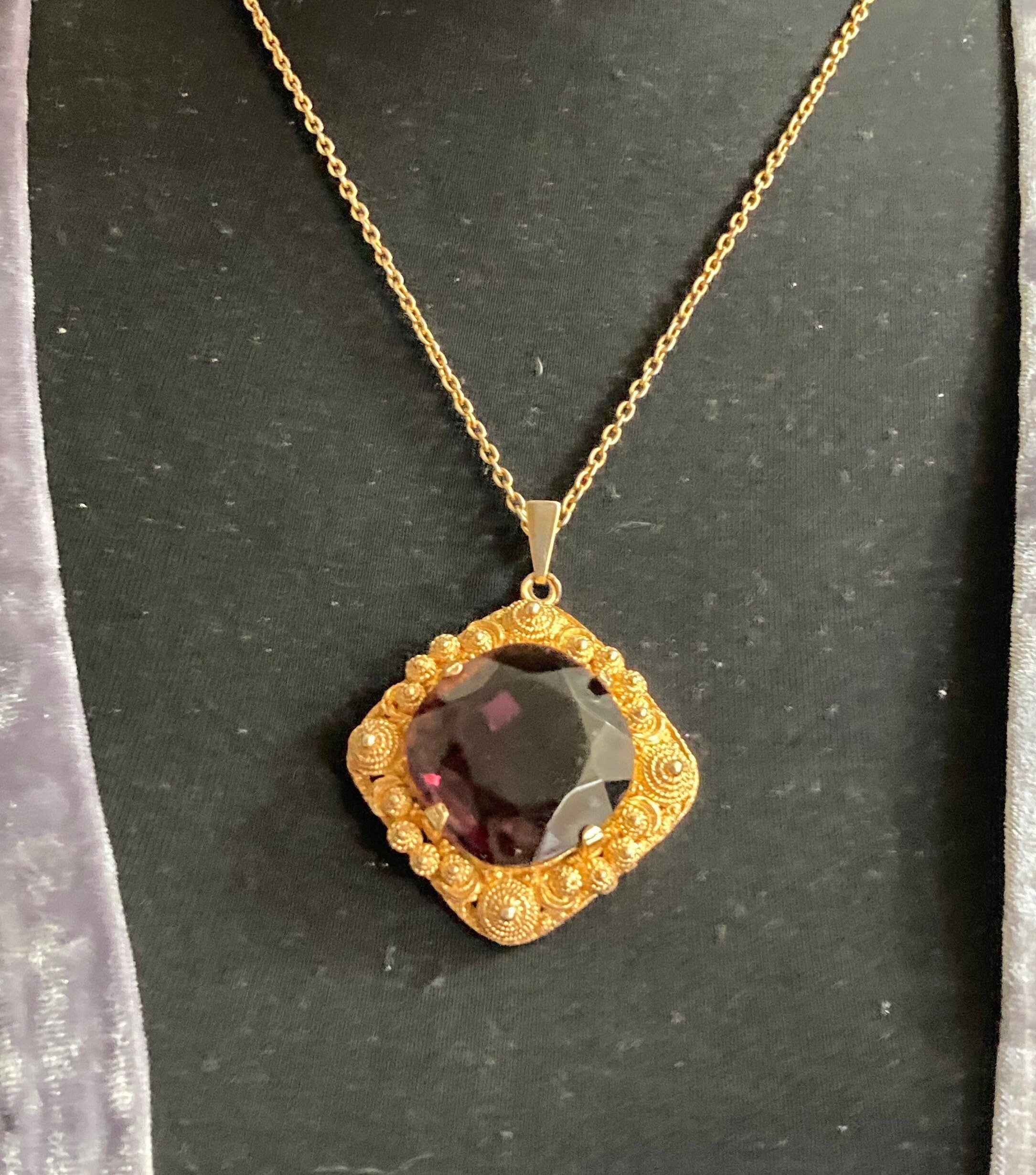 Vintage purple amethyst Glass drop pendant on 54cm chain Necklace