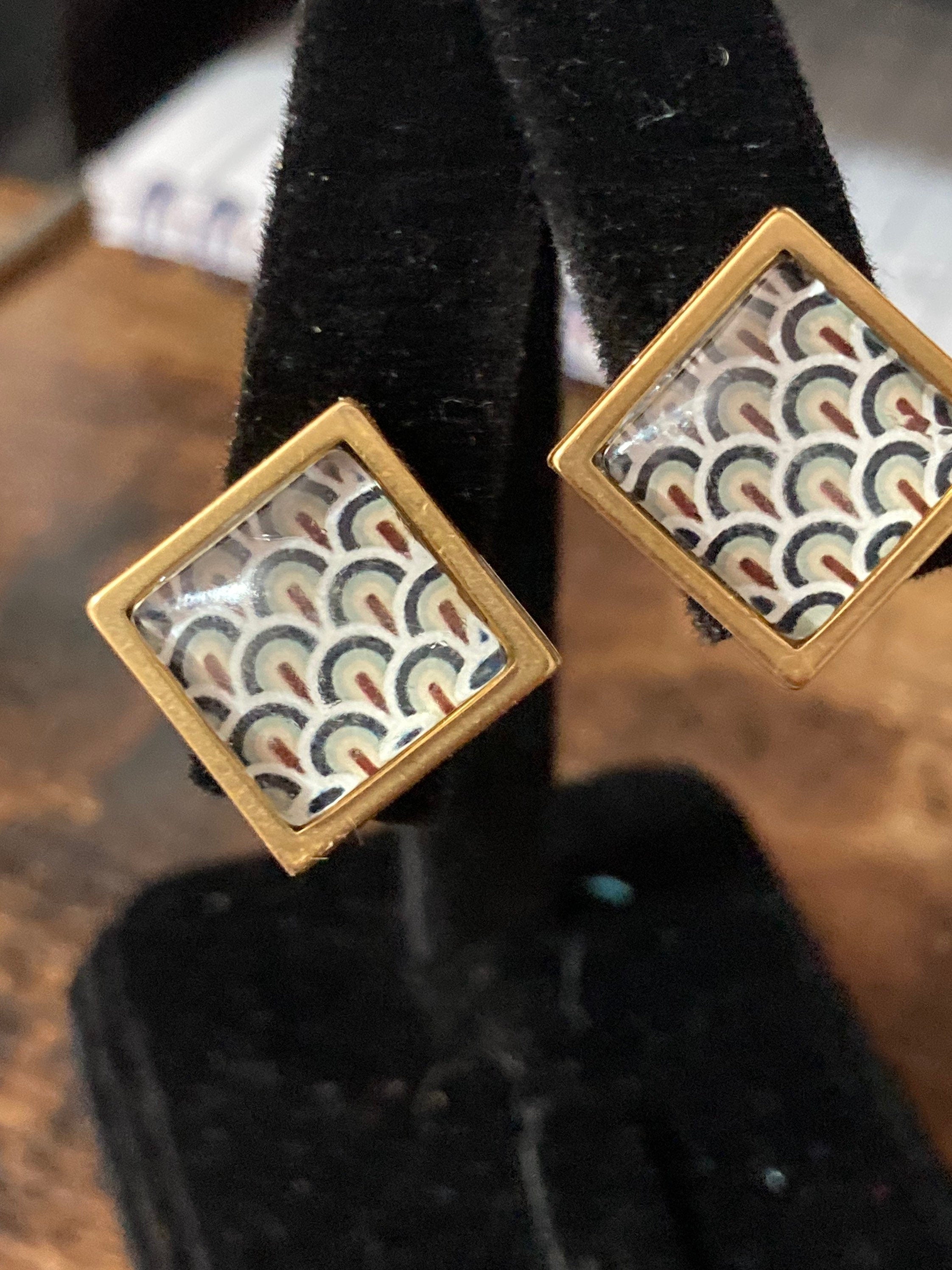 Art Deco style handmade gold tone square black and gold cabochon stud earrings