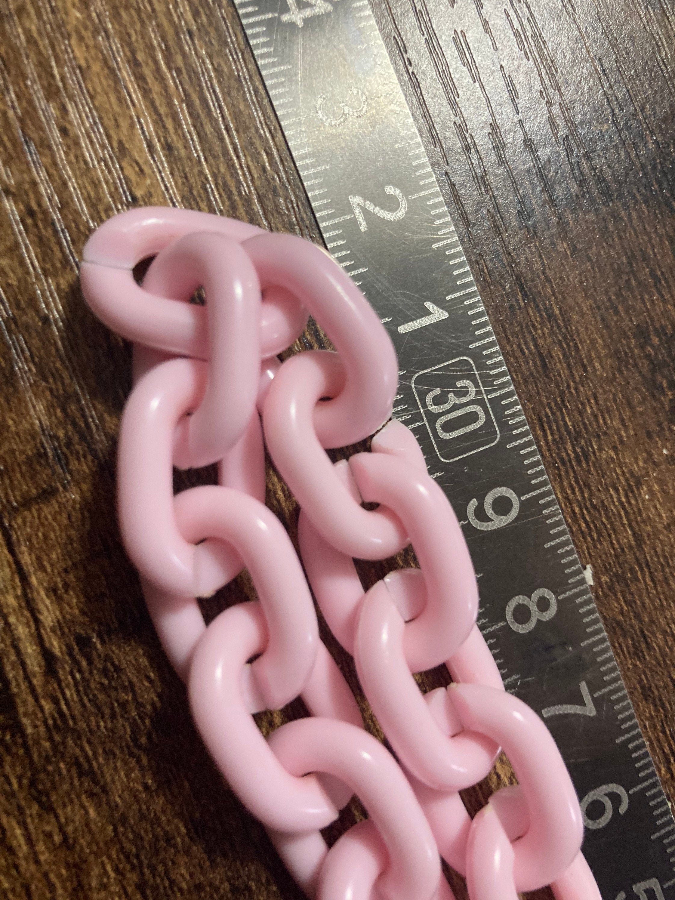 Funky baby pink 2cm linked plastic chain link necklace 66cm