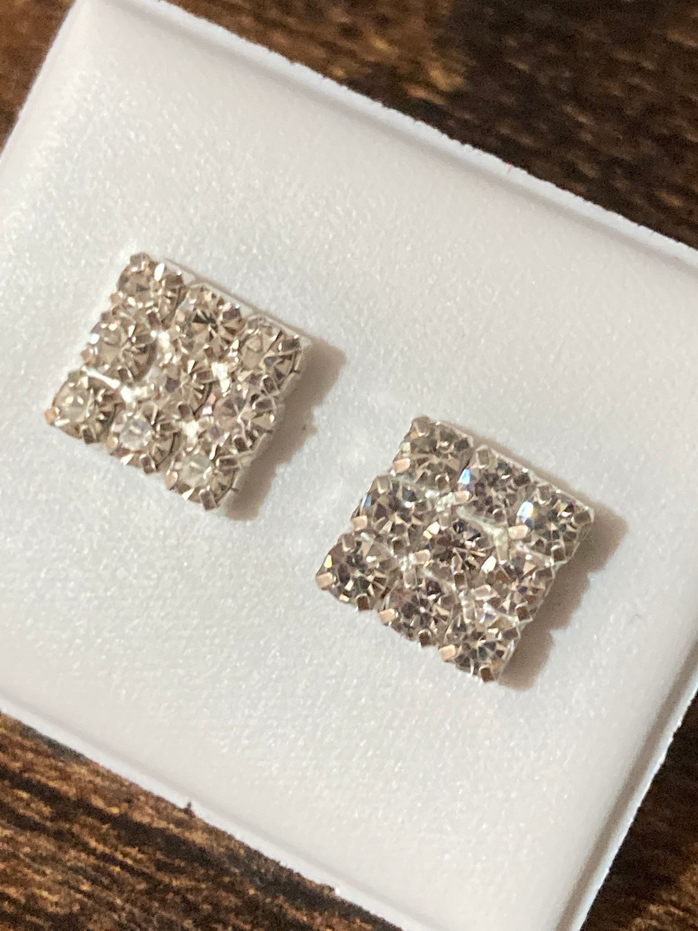 Plain square 8mm clear crystal diamanté stud earrings silver plated Very sparkly