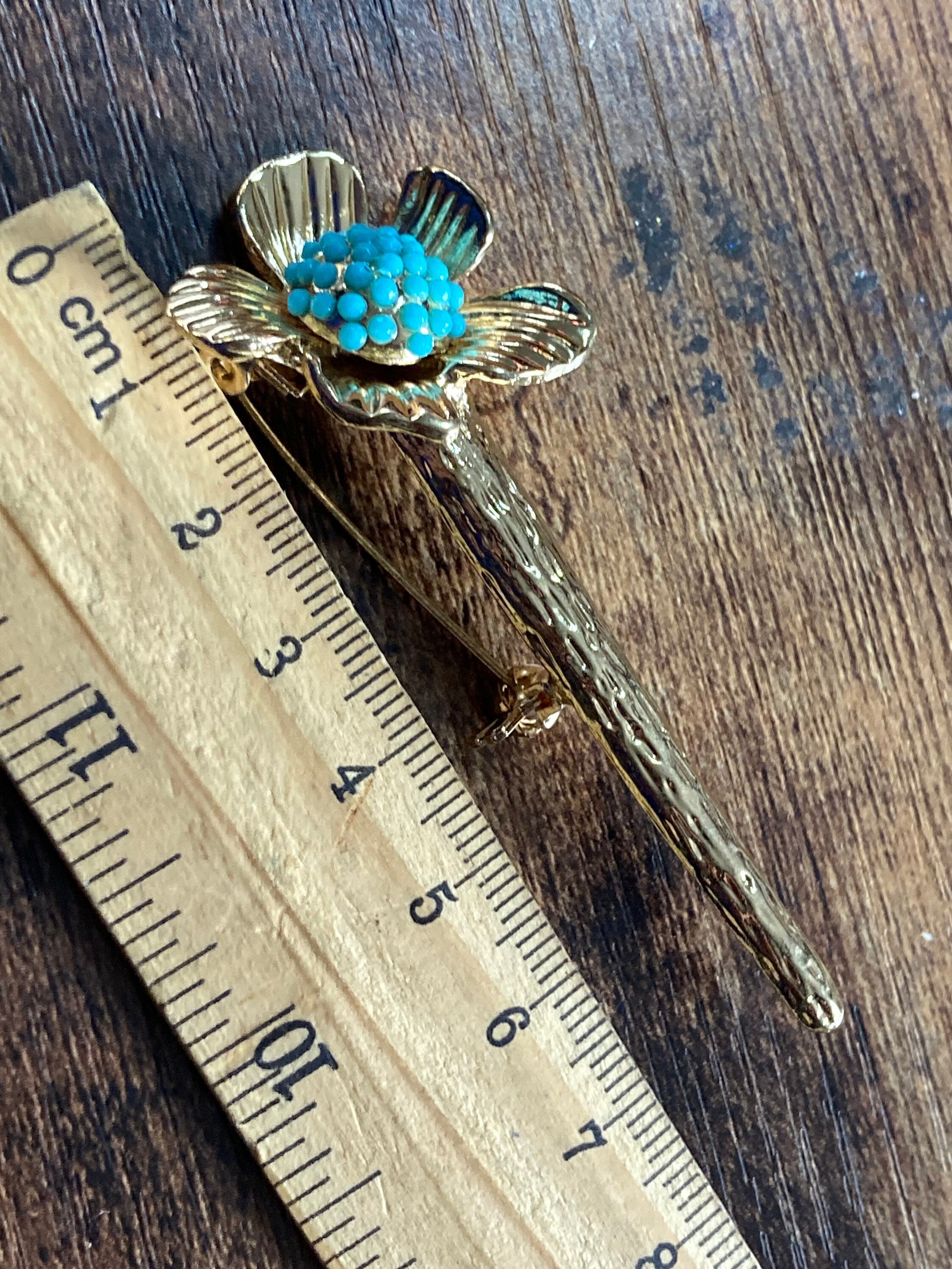 turquoise beaded abstract floral posy brooch 1960s vintage modernist gold tone