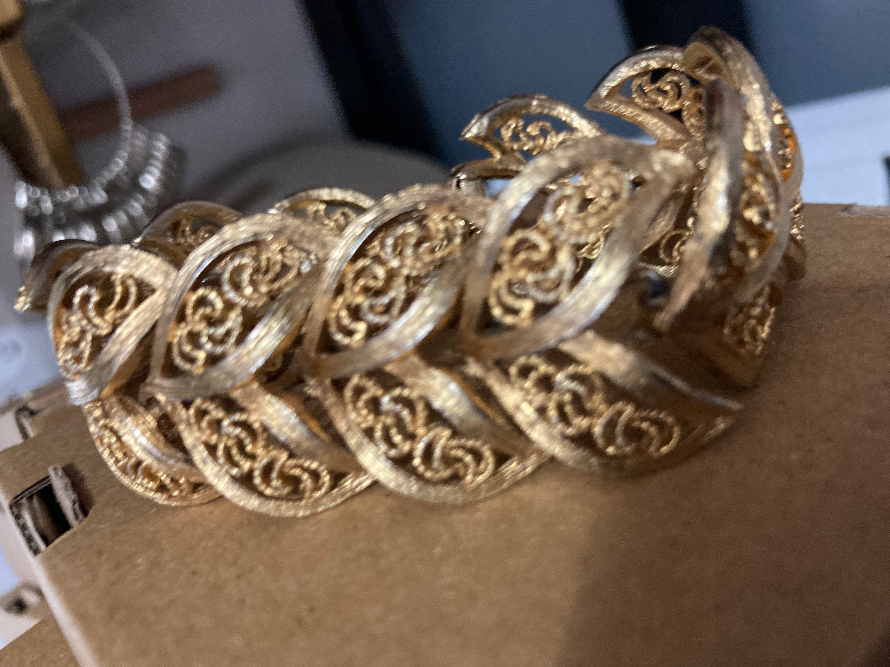 textured leaf bracelet 1970s modernist period Vintage gold tone