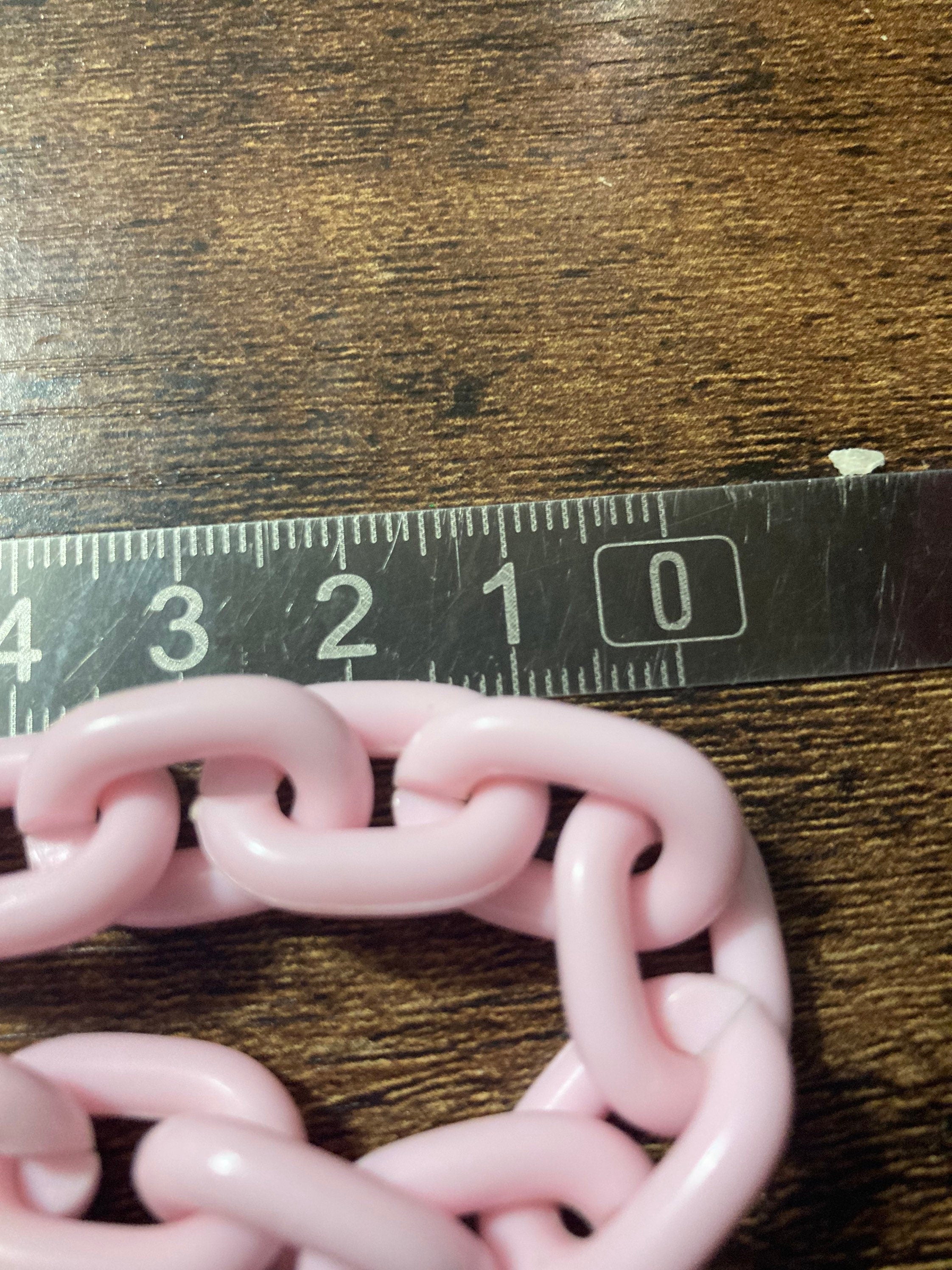 Funky baby pink 2cm linked plastic chain link necklace 66cm