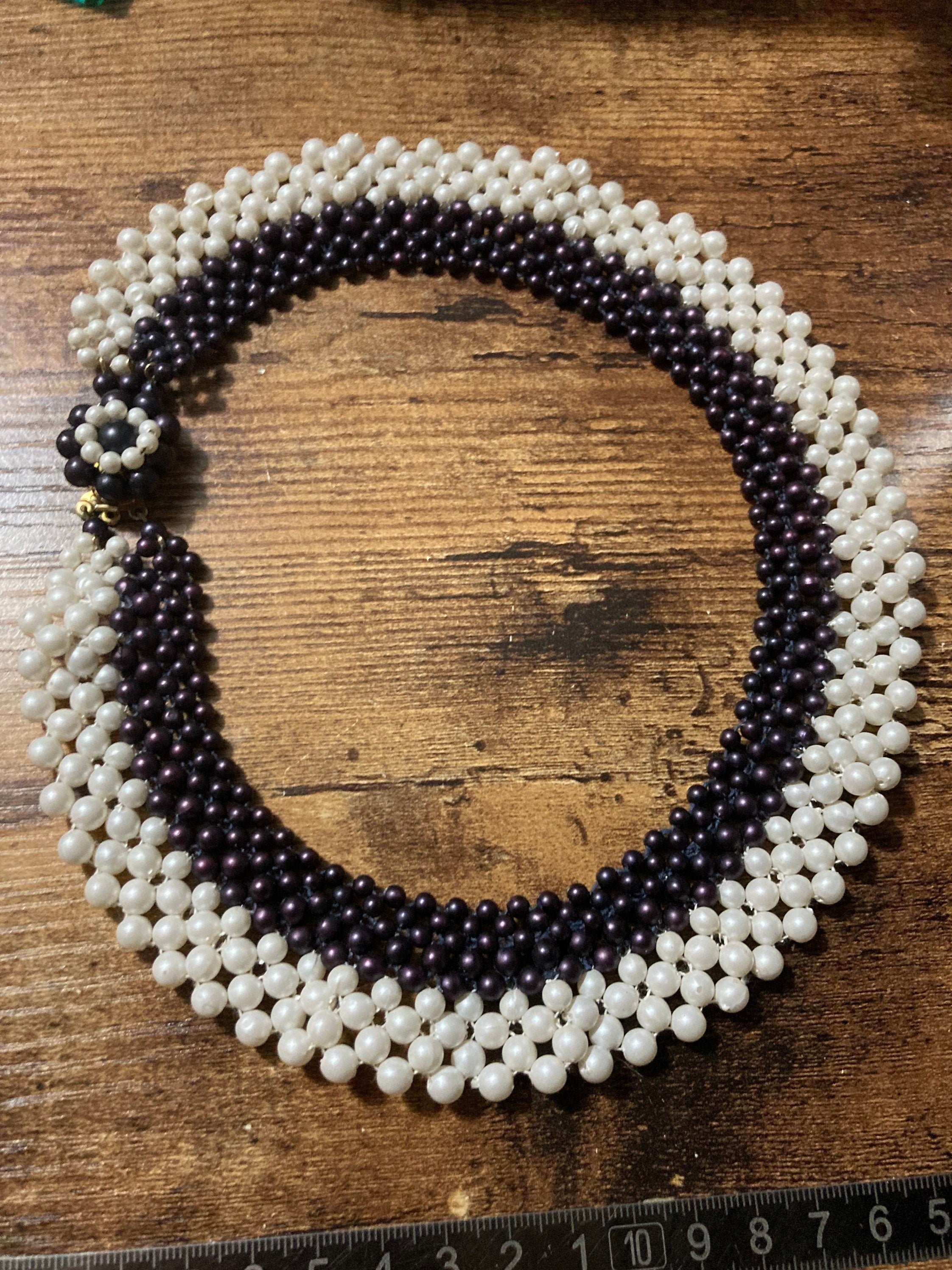 Navy Blue and White faux pearl choker 1950s 45cm