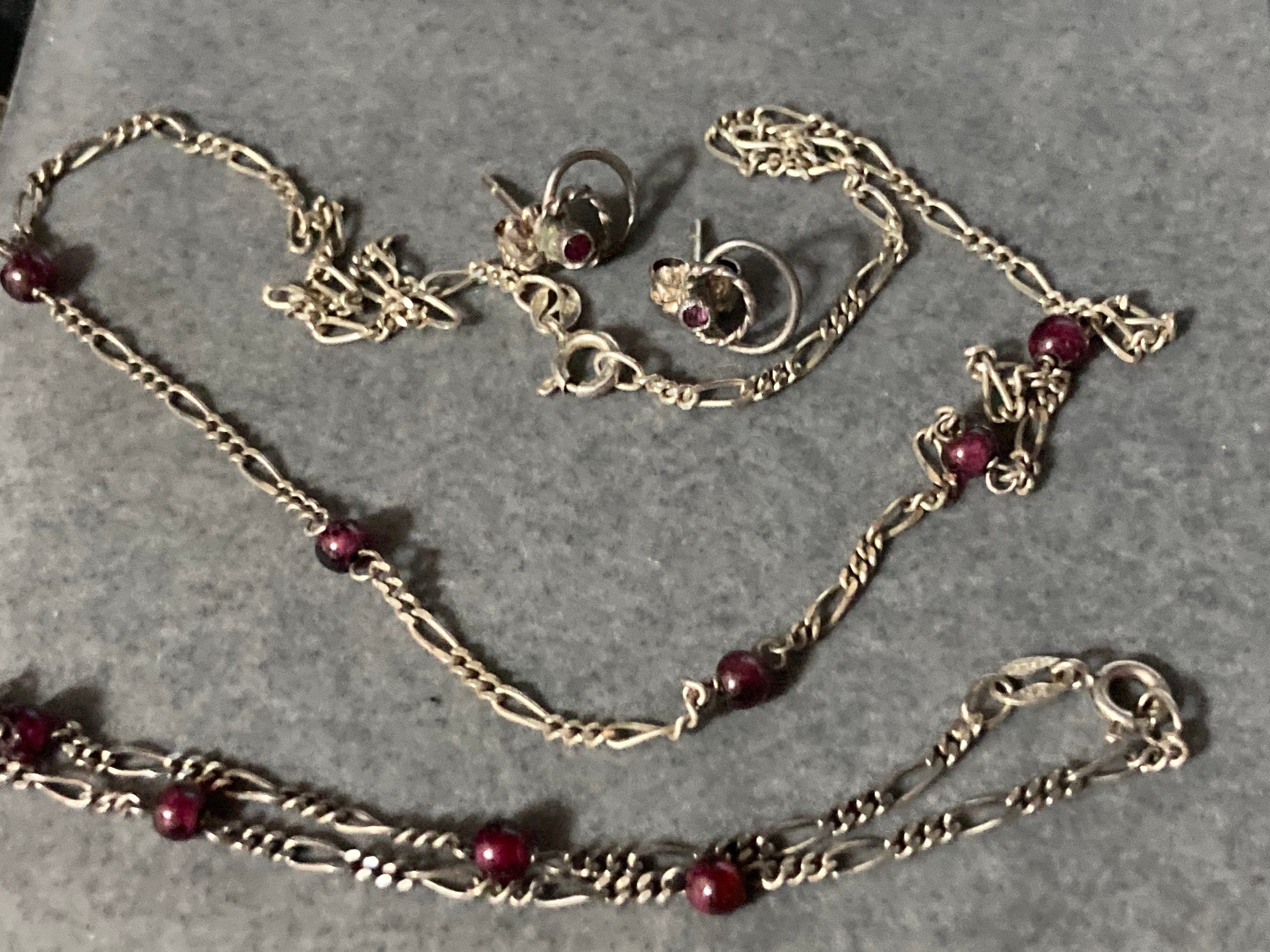 Jewellery set figaro link chain necklace bracelet earring set with amethyst pink beads 5.7 grams 925 Sterling silver