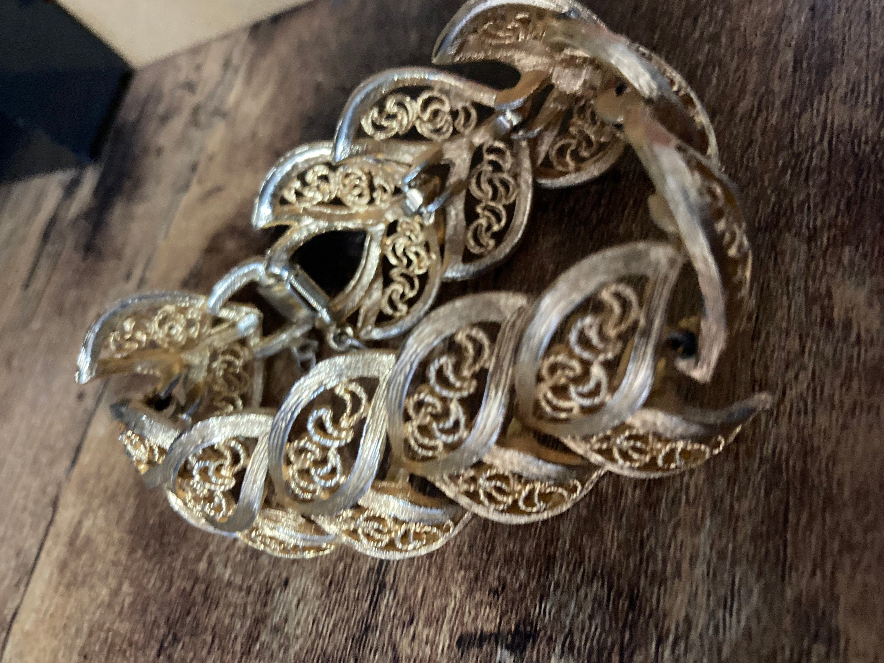 textured leaf bracelet 1970s modernist period Vintage gold tone
