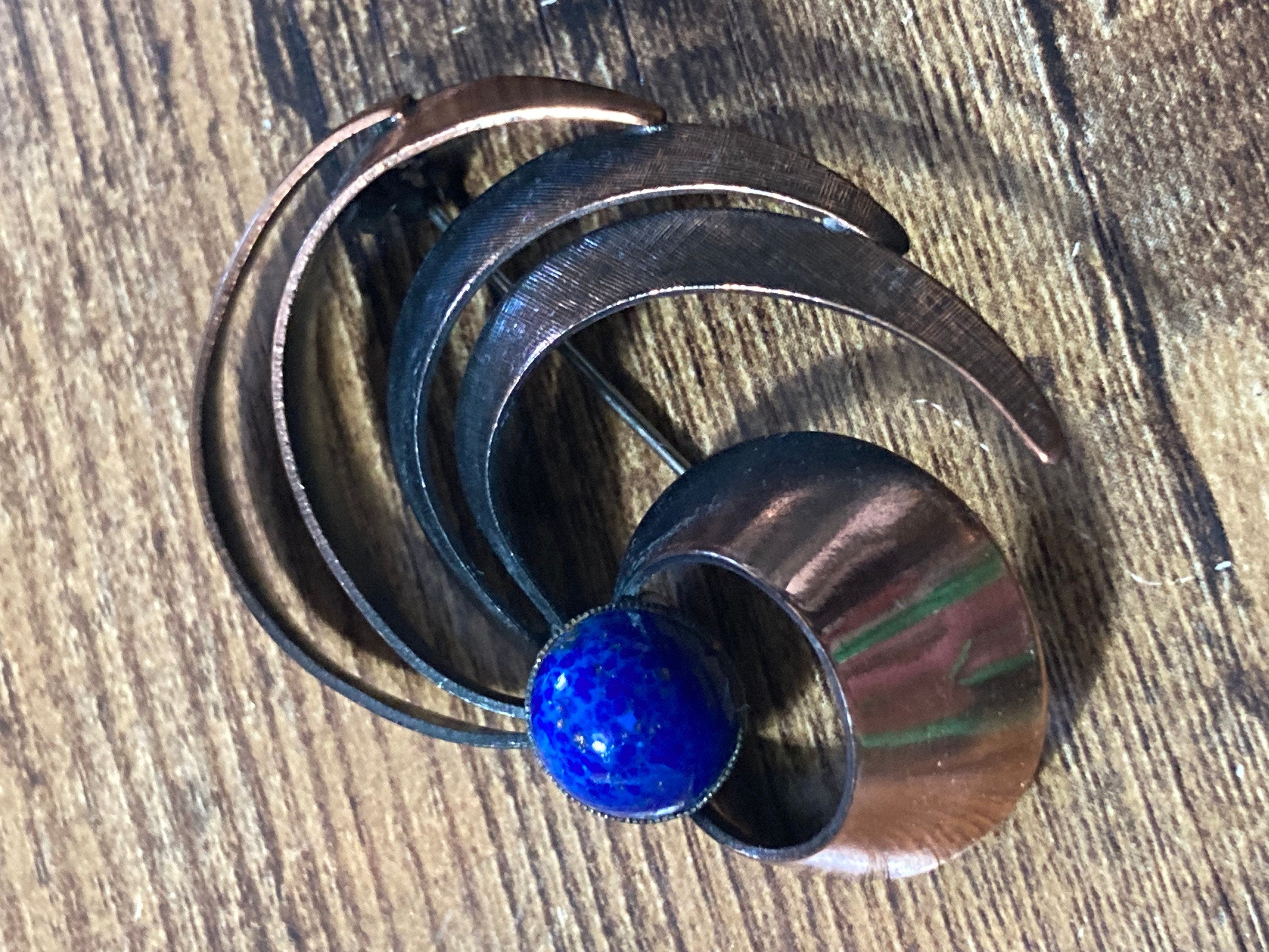 Vintage copper faux Lapis Lazuli brooch with roll clasp 1960s