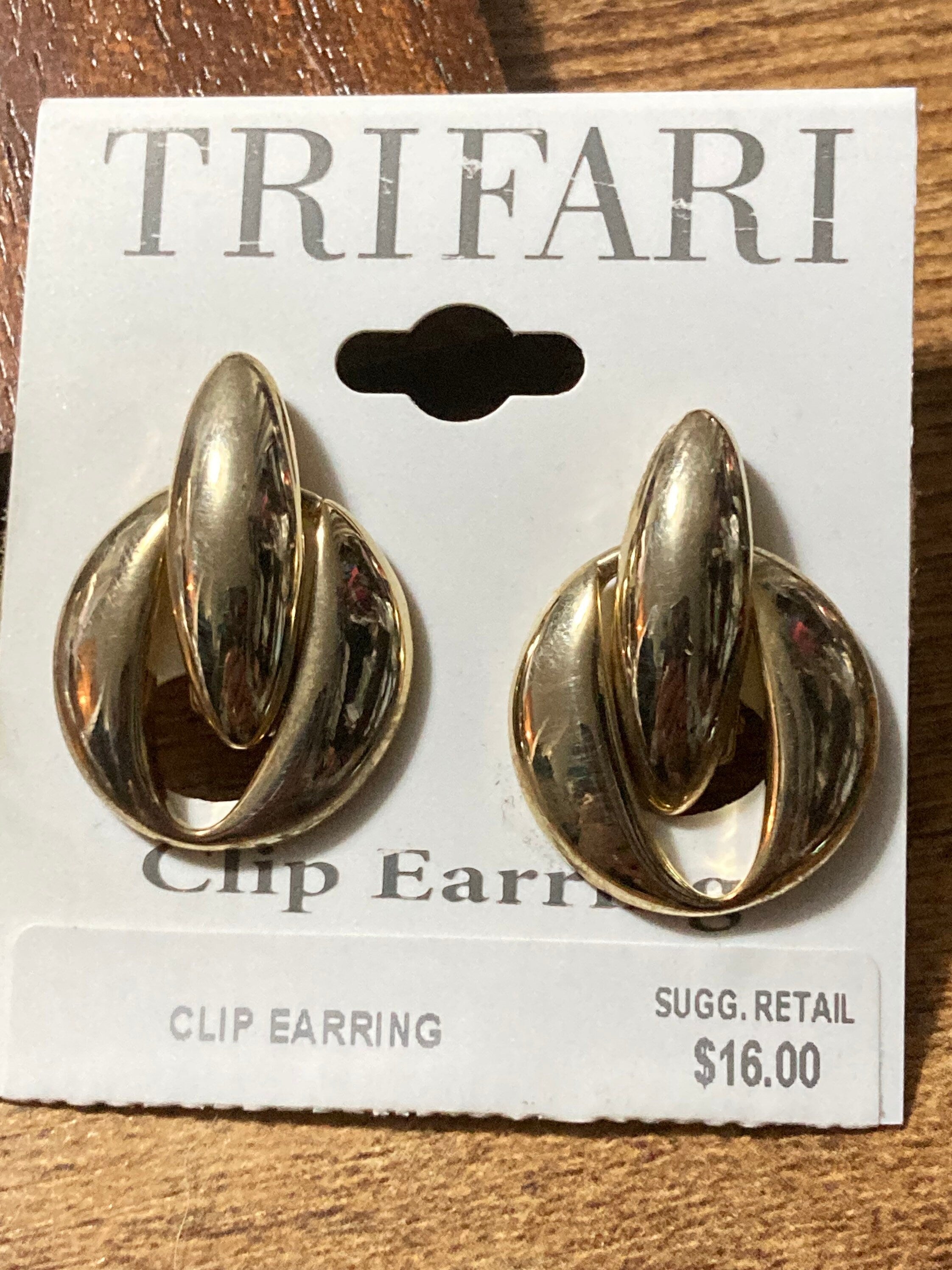 Trifari 1980s gold tone clip on earrings door knocker unsigned