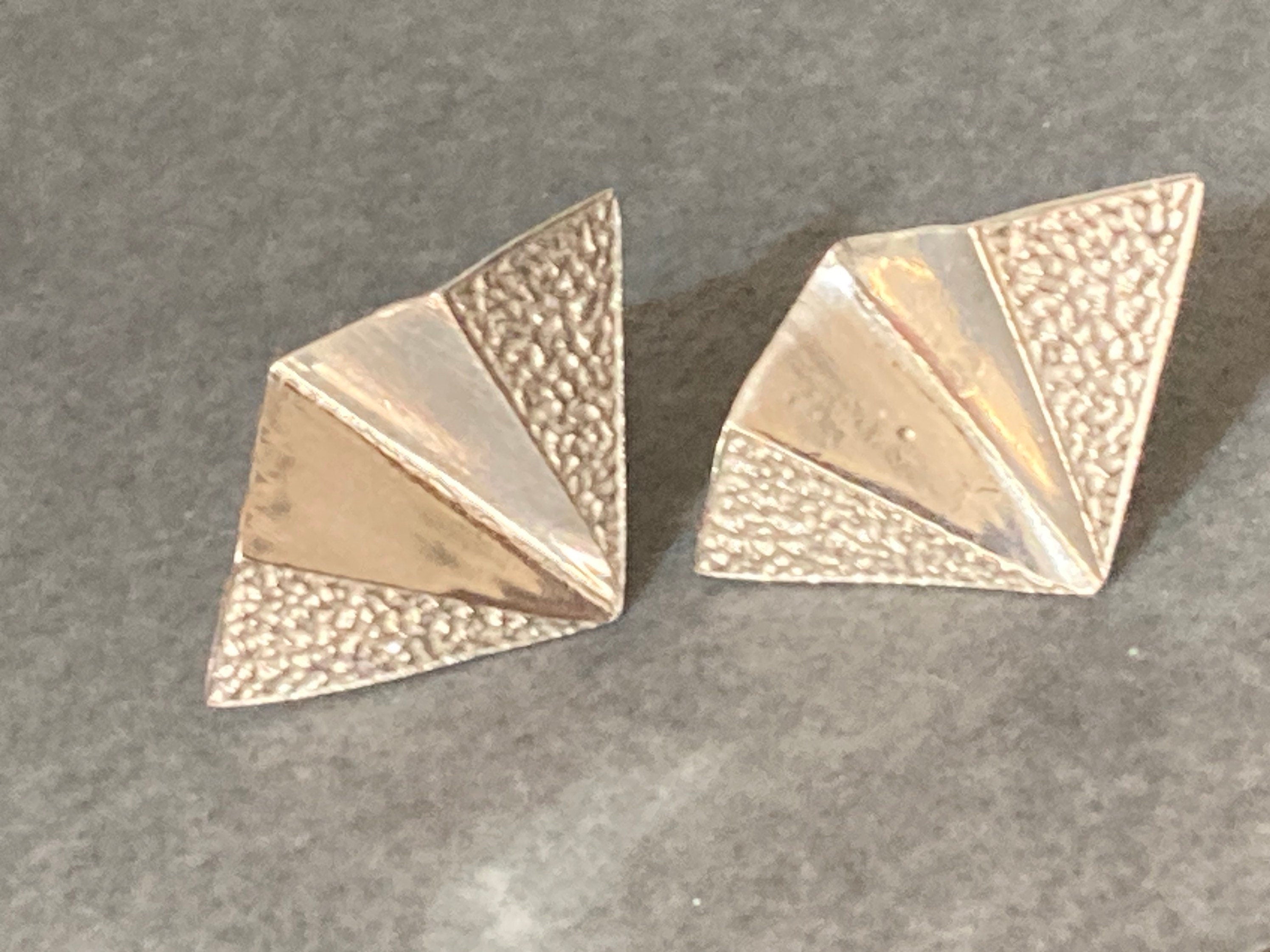 2cm 925 sterling silver folded fan stud earrings for pierced ears