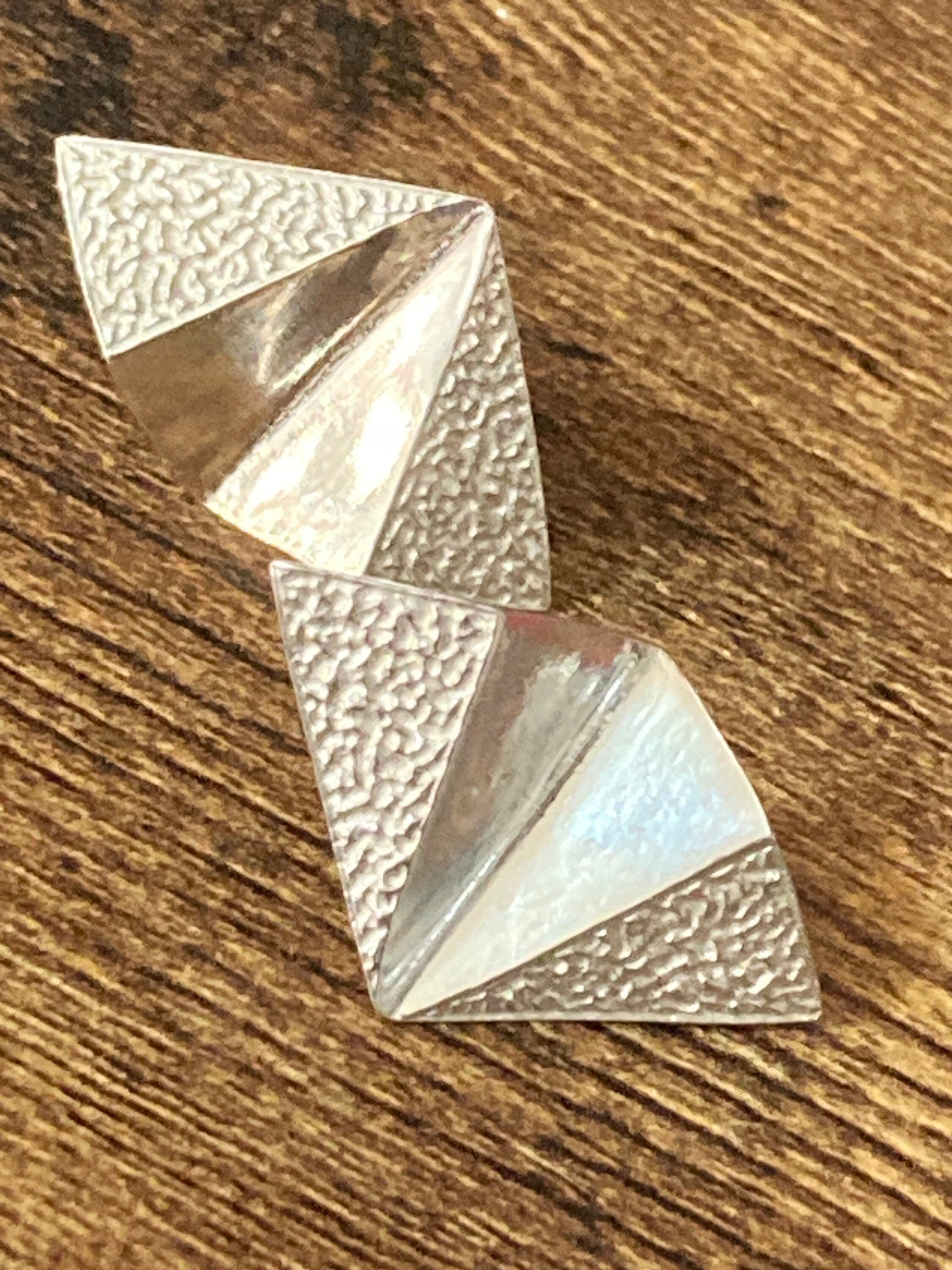 2cm 925 sterling silver folded fan stud earrings for pierced ears