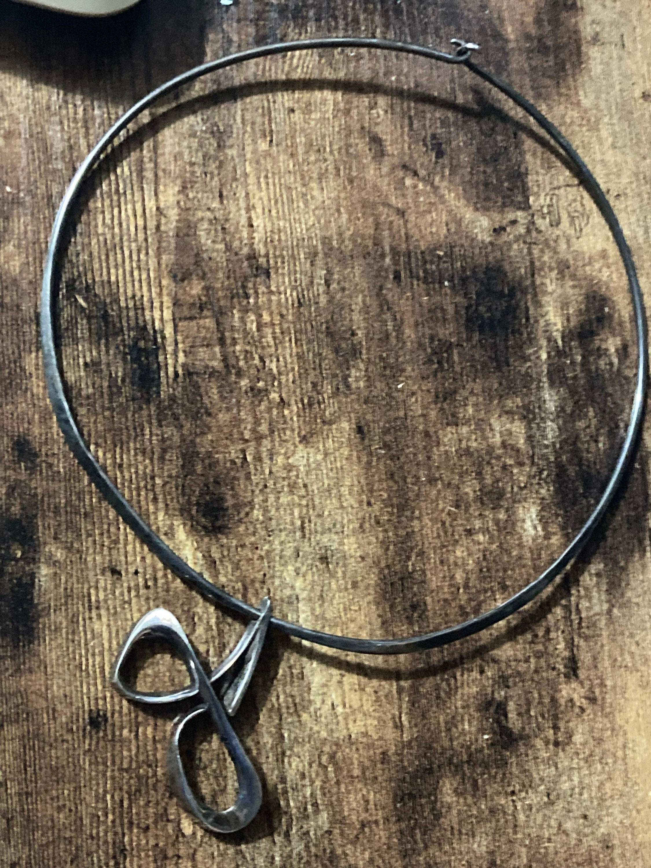 925 sterling silver chunky solid choker with modernist abstract pendant 32grams