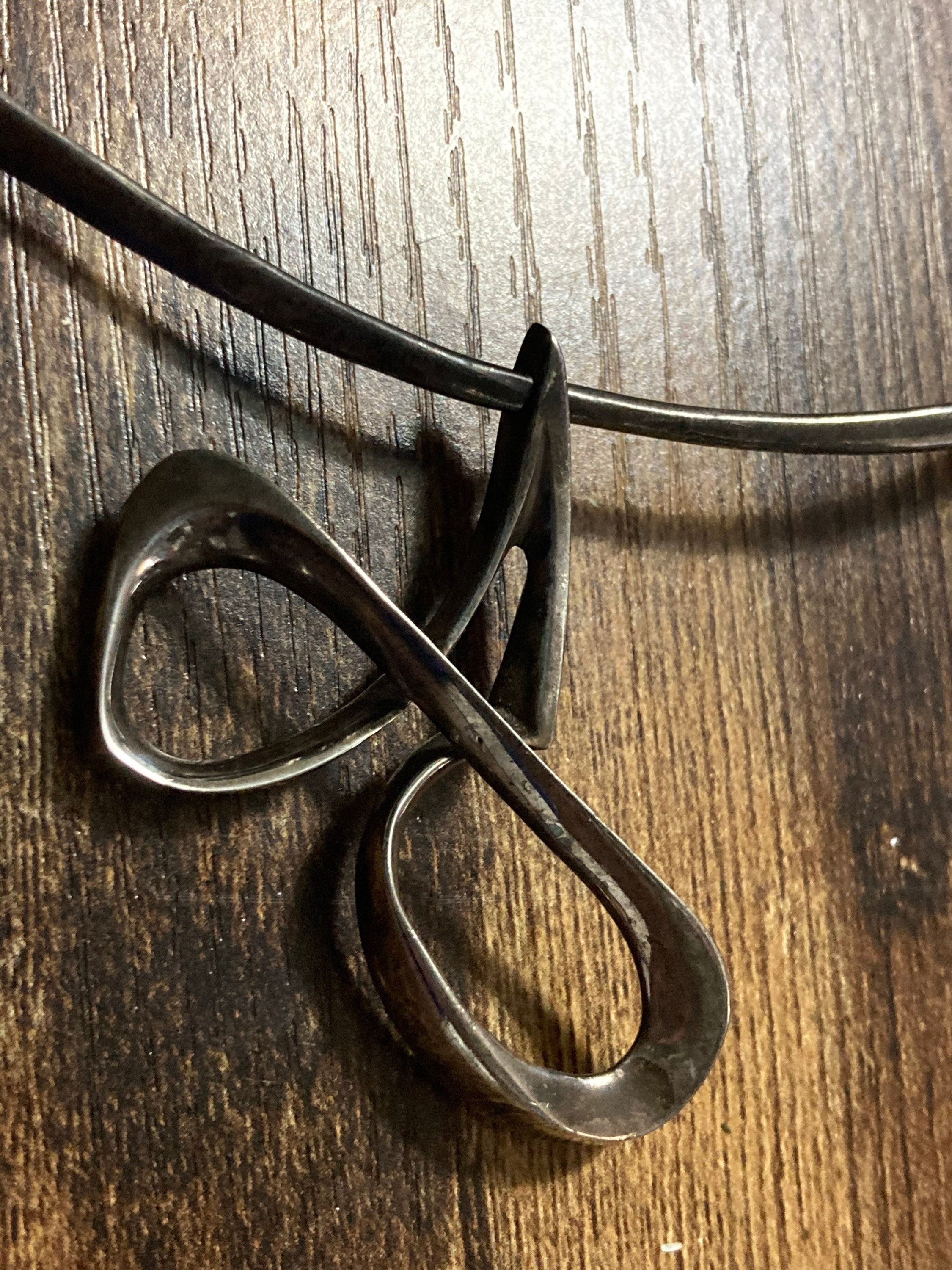 925 sterling silver chunky solid choker with modernist abstract pendant 32grams