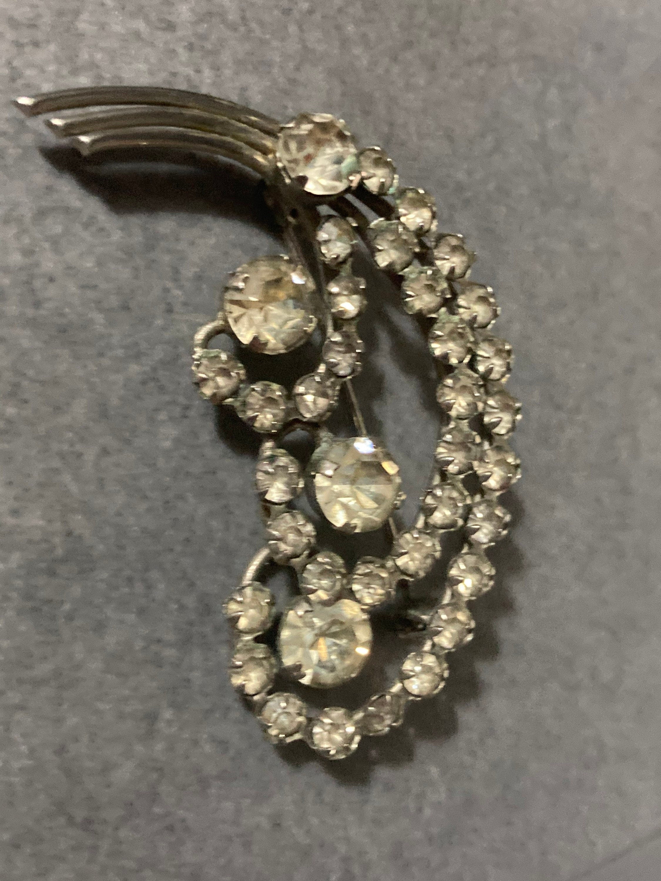 Vintage floral paste glass  clear Diamanté silver tone Brooch