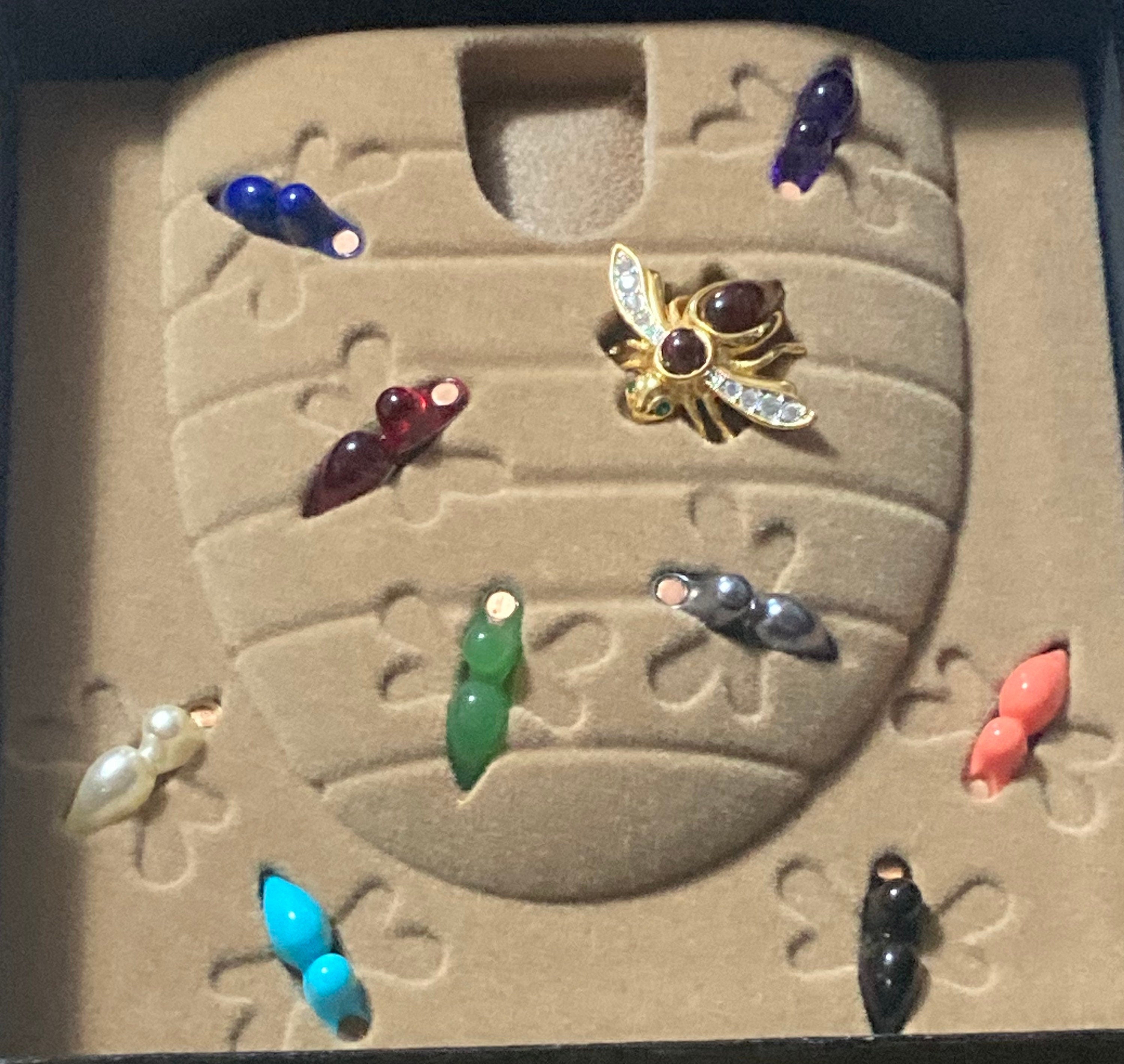 Joan rivers interchangeable gold plated diamanté bee brooch with gemstones