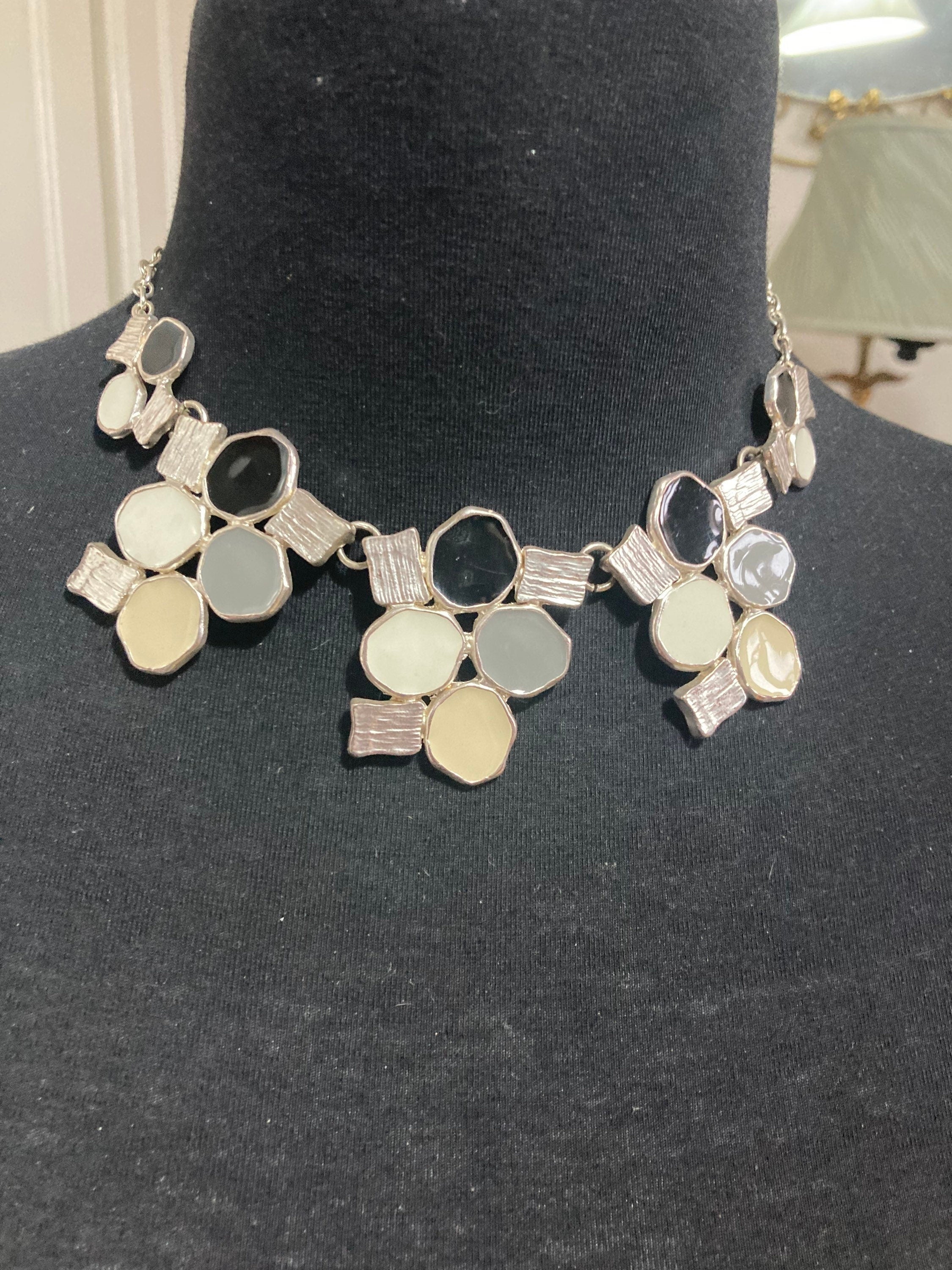 Vintage Signed Dolce Vita silver tone grey panel link bib necklace Paris France Designer