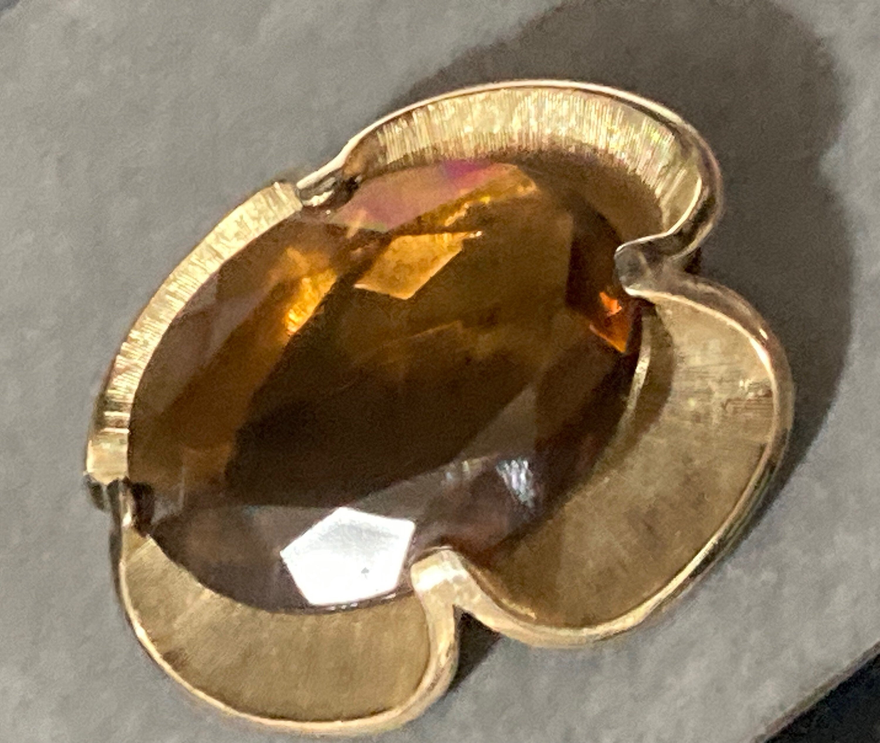 Vintage oversized chunky gold tone brooch with large brown topaz citrine glass cabochon