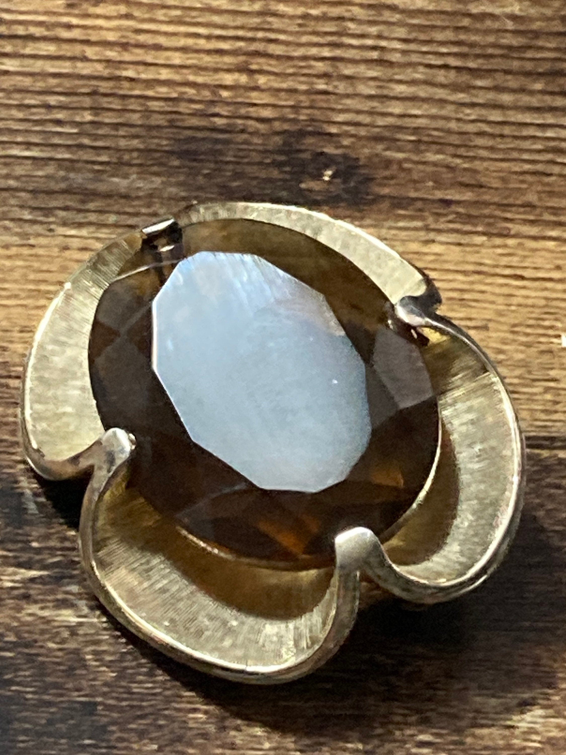 Vintage oversized chunky gold tone brooch with large brown topaz citrine glass cabochon
