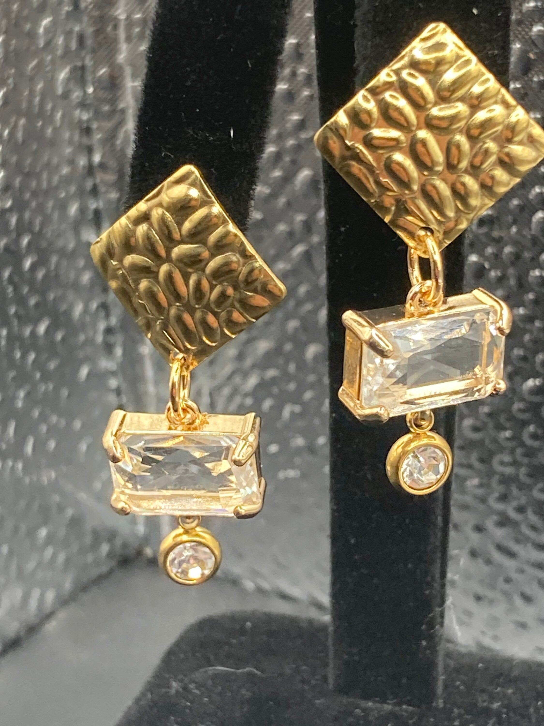 18k Gold plated crystal clear glass diamanté drop bezel earrings