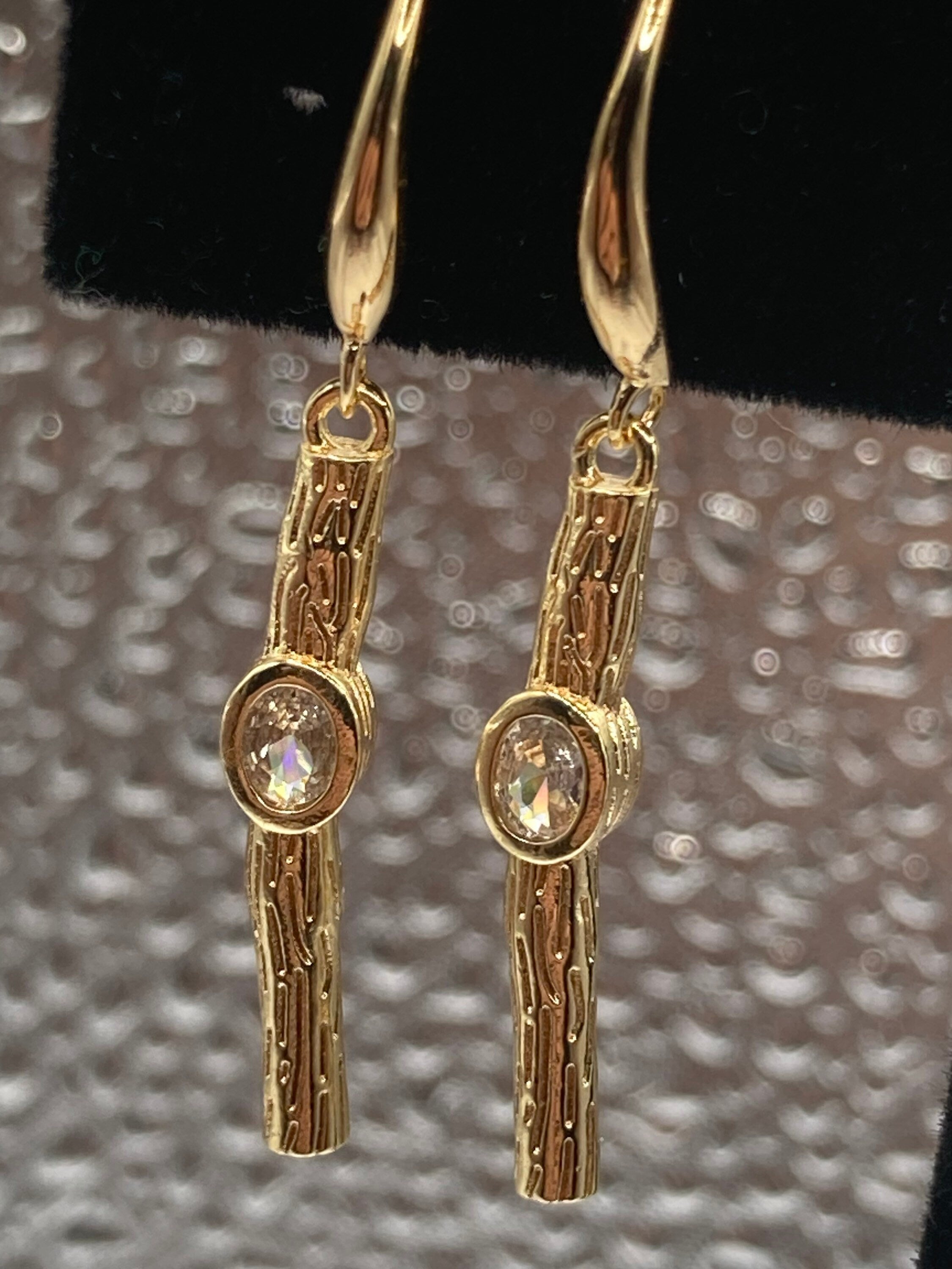 18k Gold plated crystal clear diamanté rhinestone drop bezel earrings