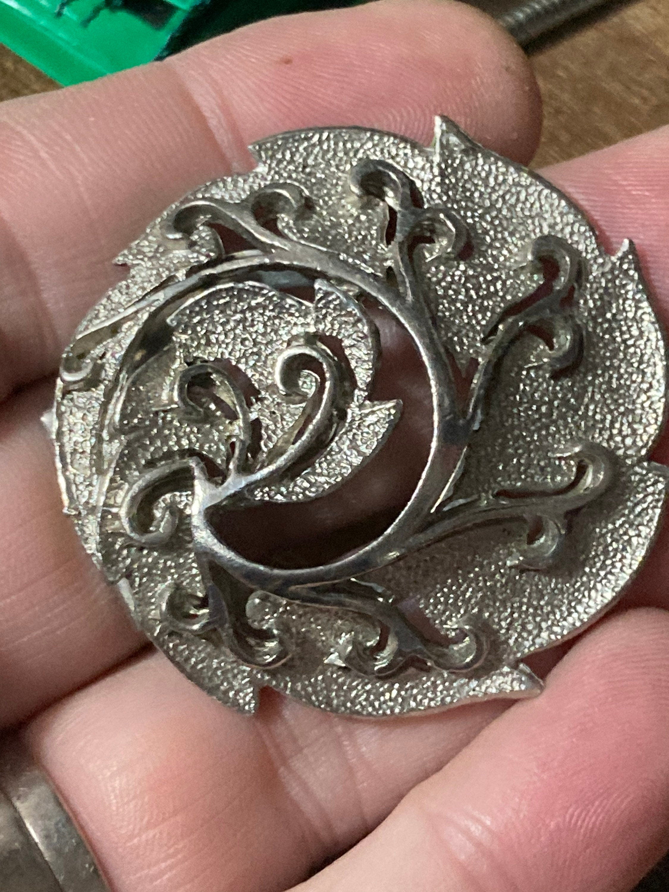 Vintage silver tone abstract floral scarf clip