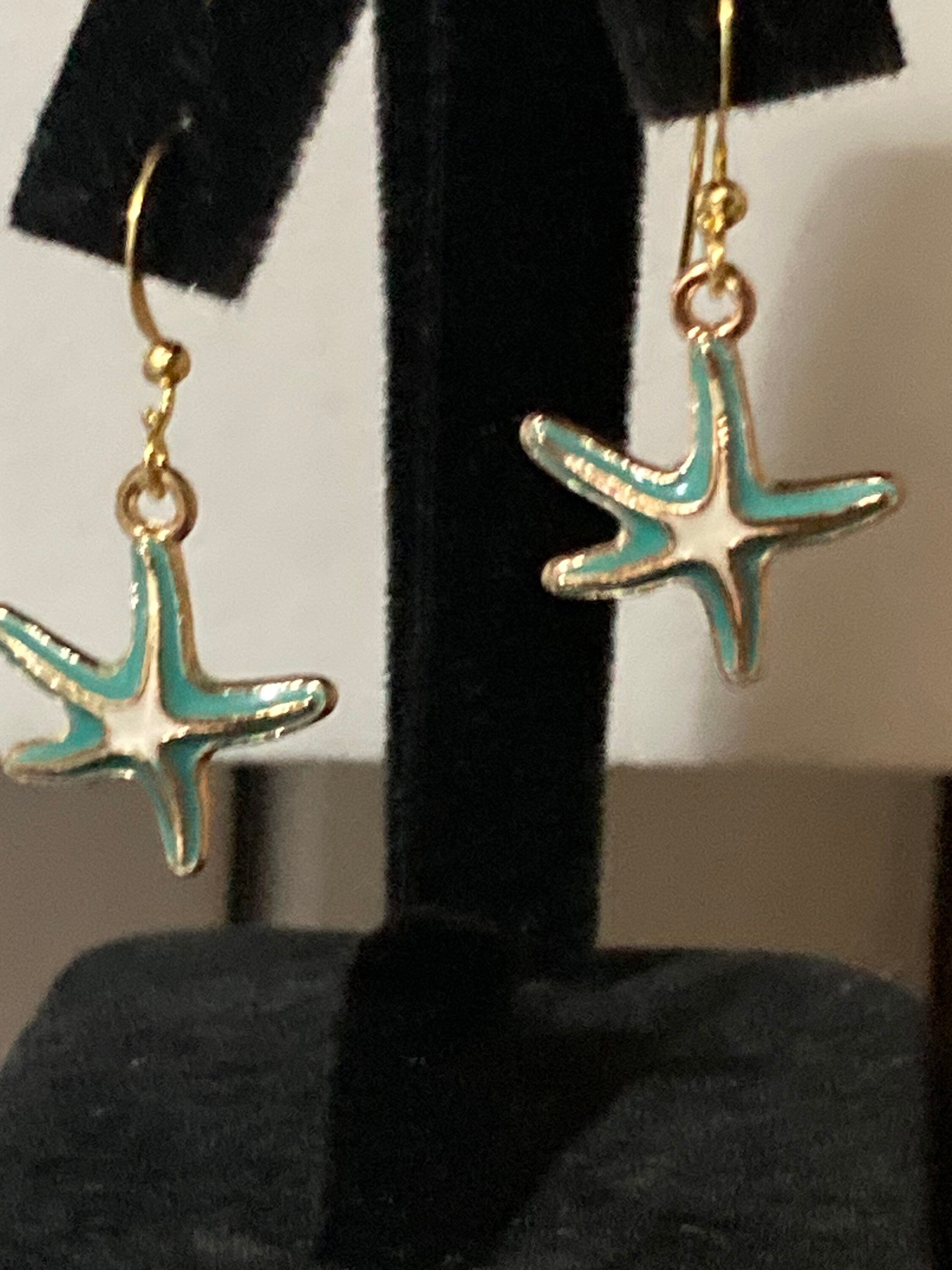 Nautical gold tone white blue enamel starfish drop earrings pierced ears