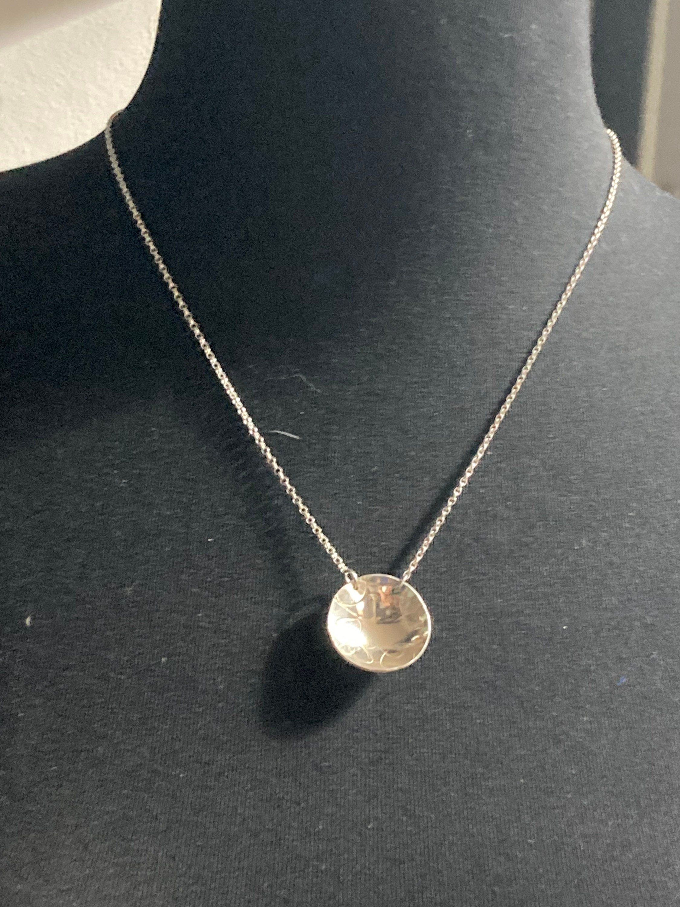 Vintage 925 Sterling Silver modernist 2.5cm round domed cup necklace on 52cm chain